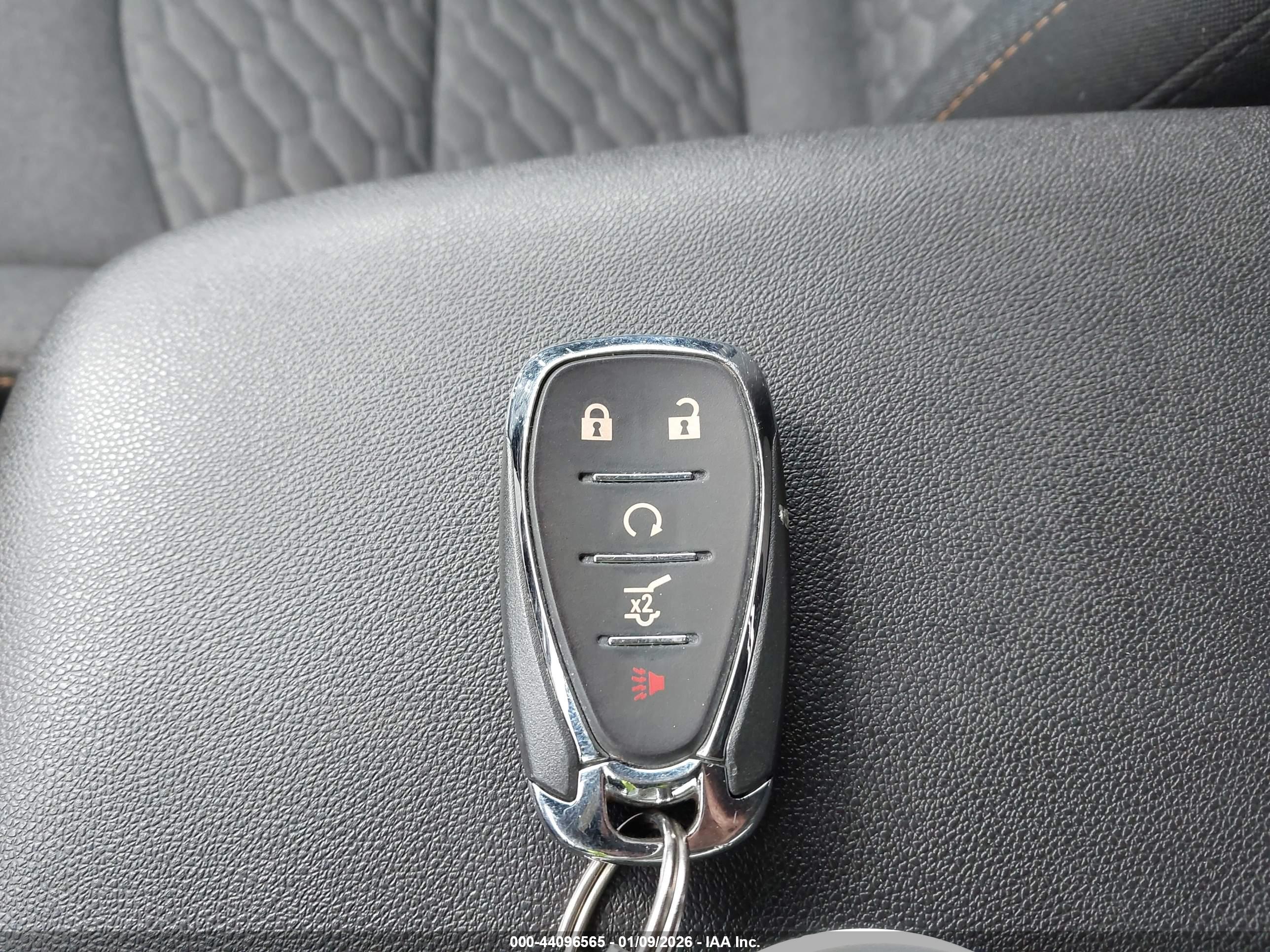 CHEVROLET EQUINOX image 11