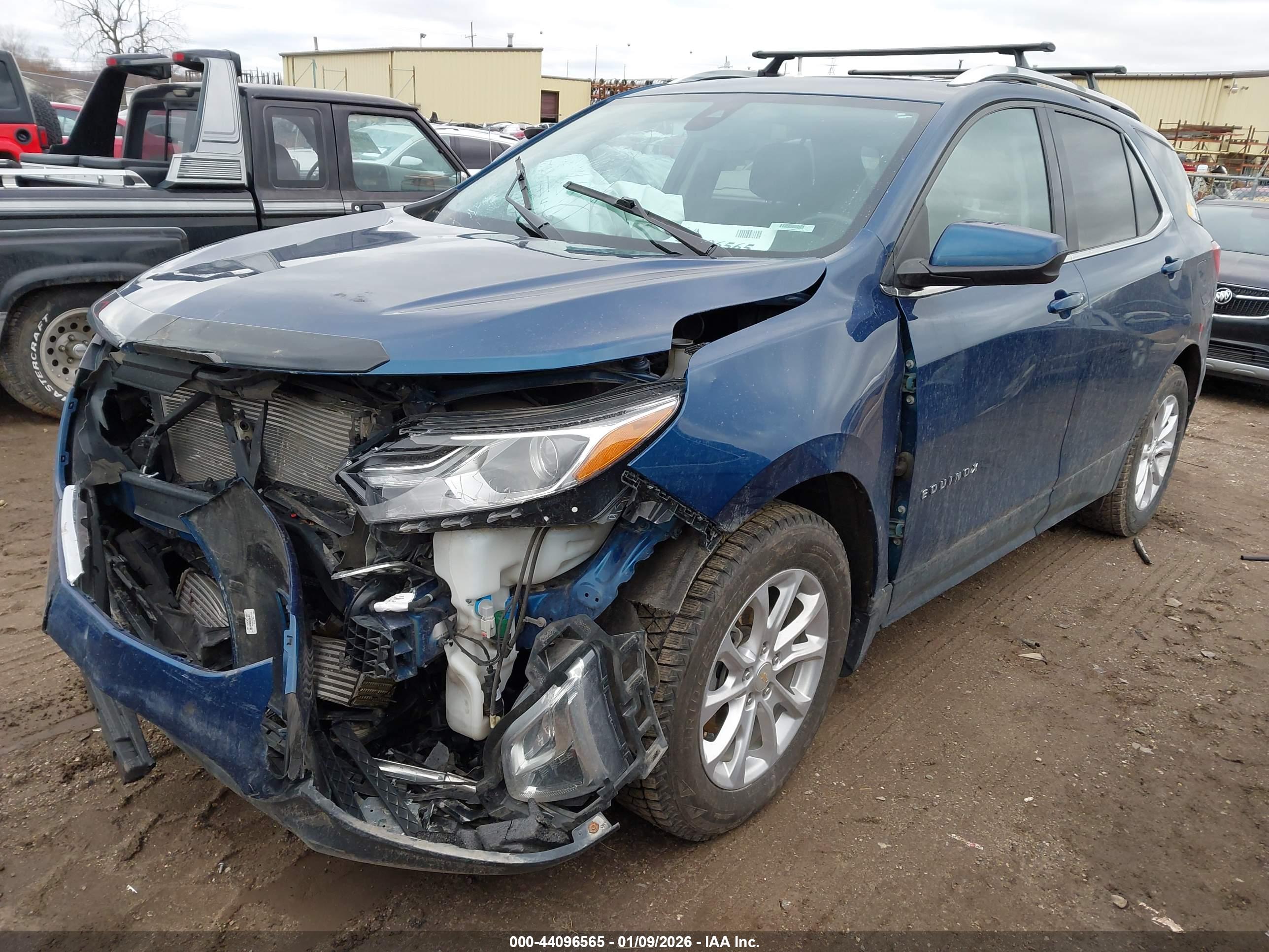 CHEVROLET EQUINOX image 2