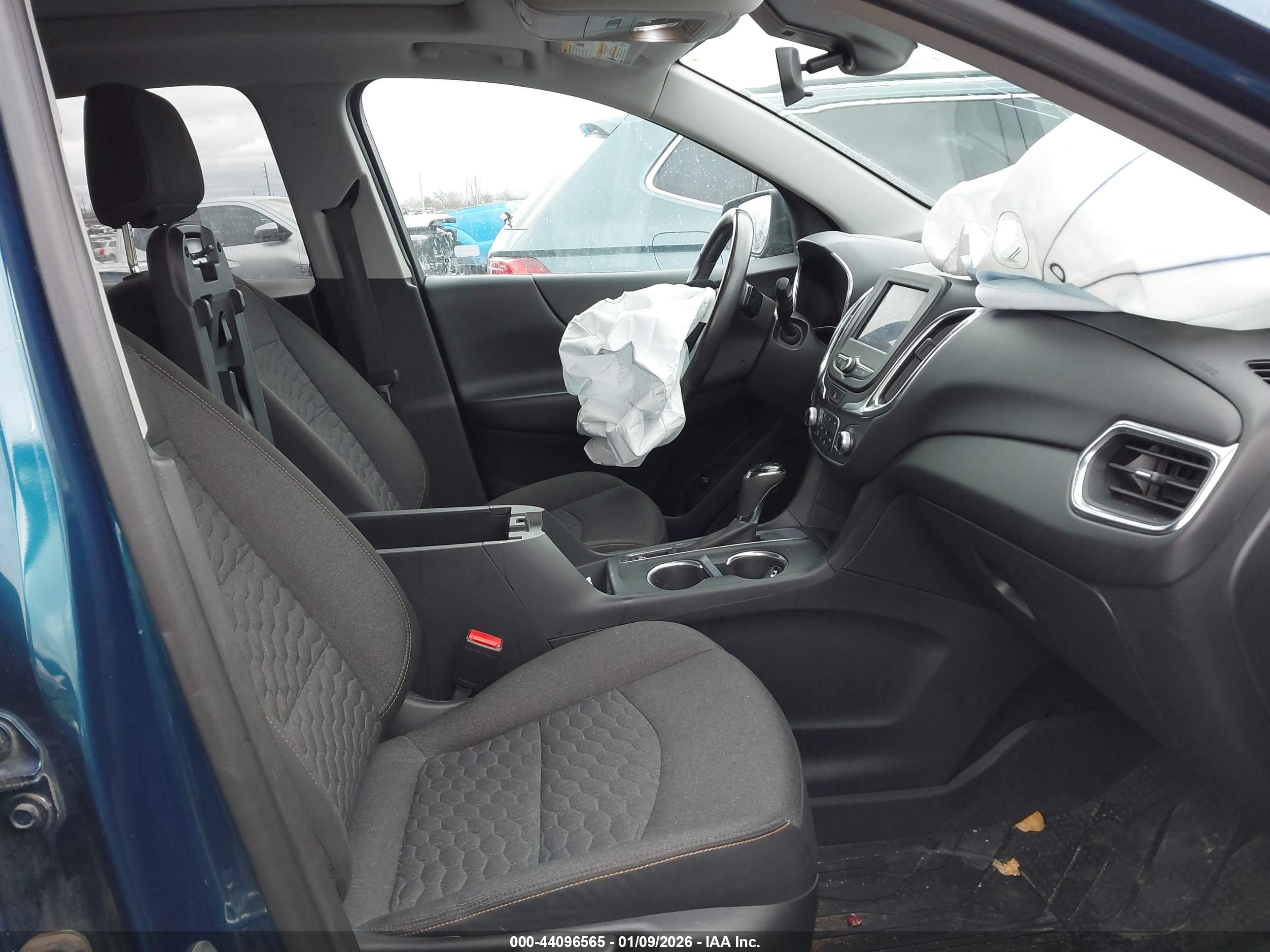 CHEVROLET EQUINOX image 5