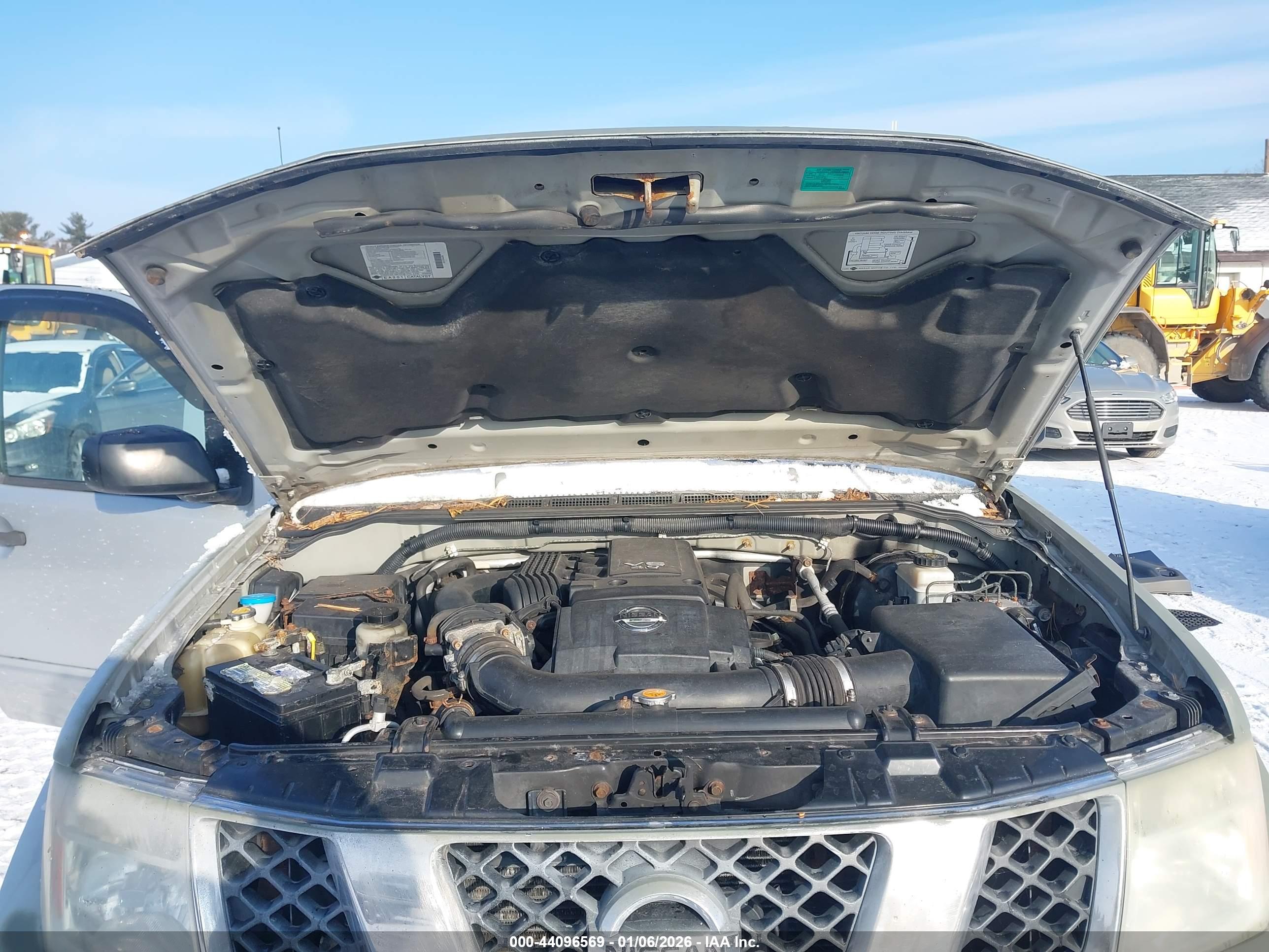 NISSAN FRONTIER image 10