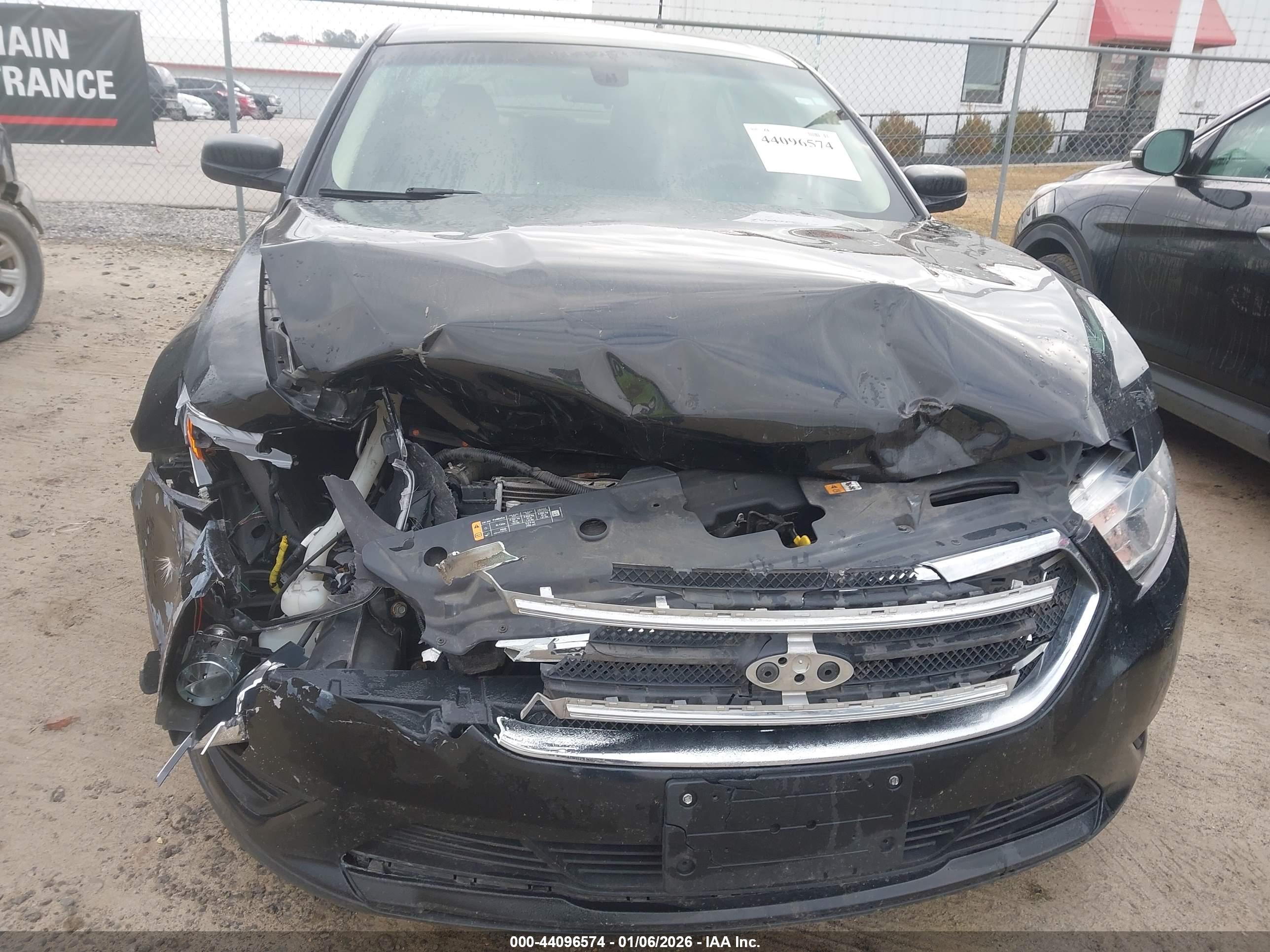 FORD TAURUS image 6