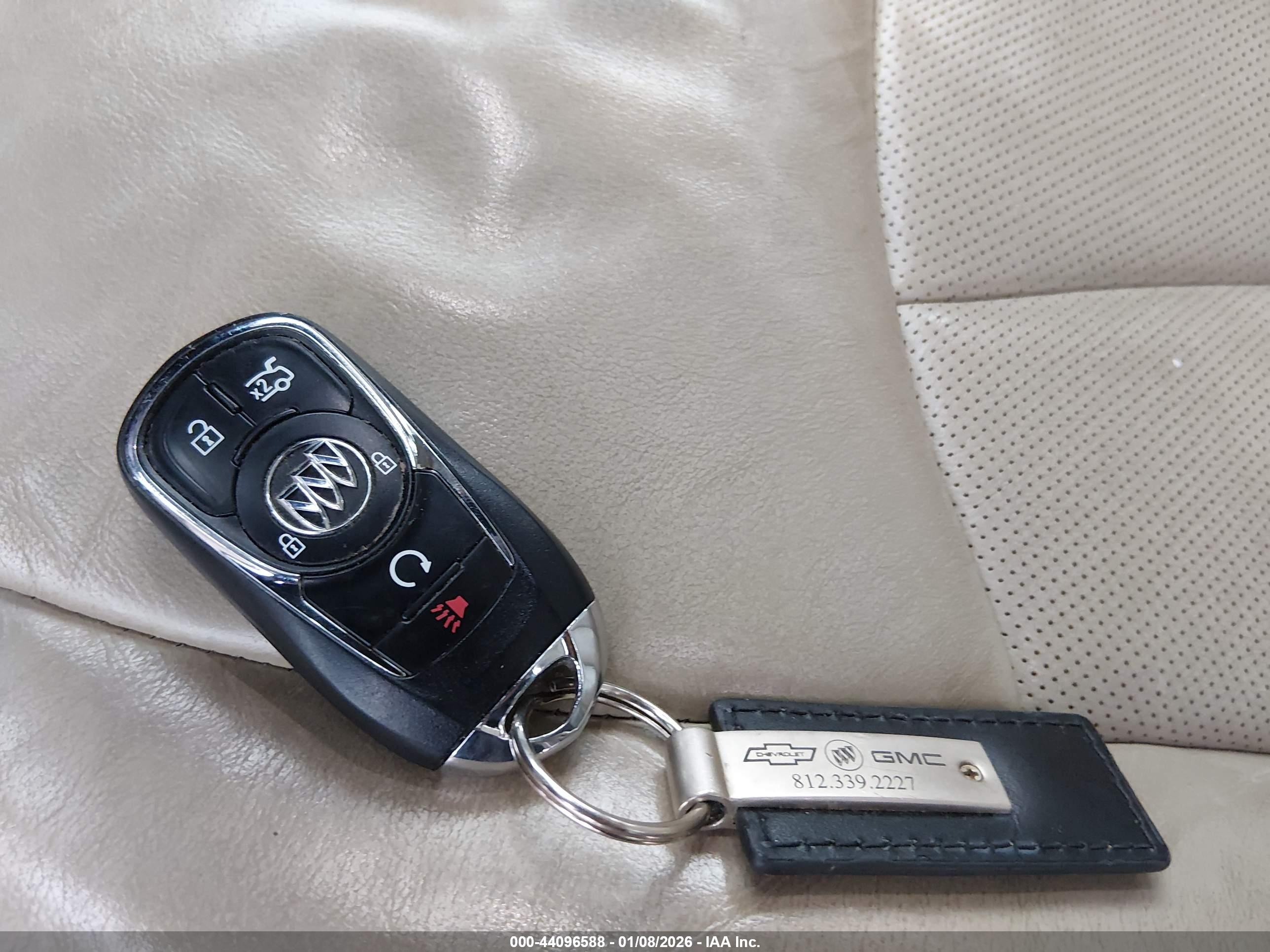 BUICK LACROSSE image 11