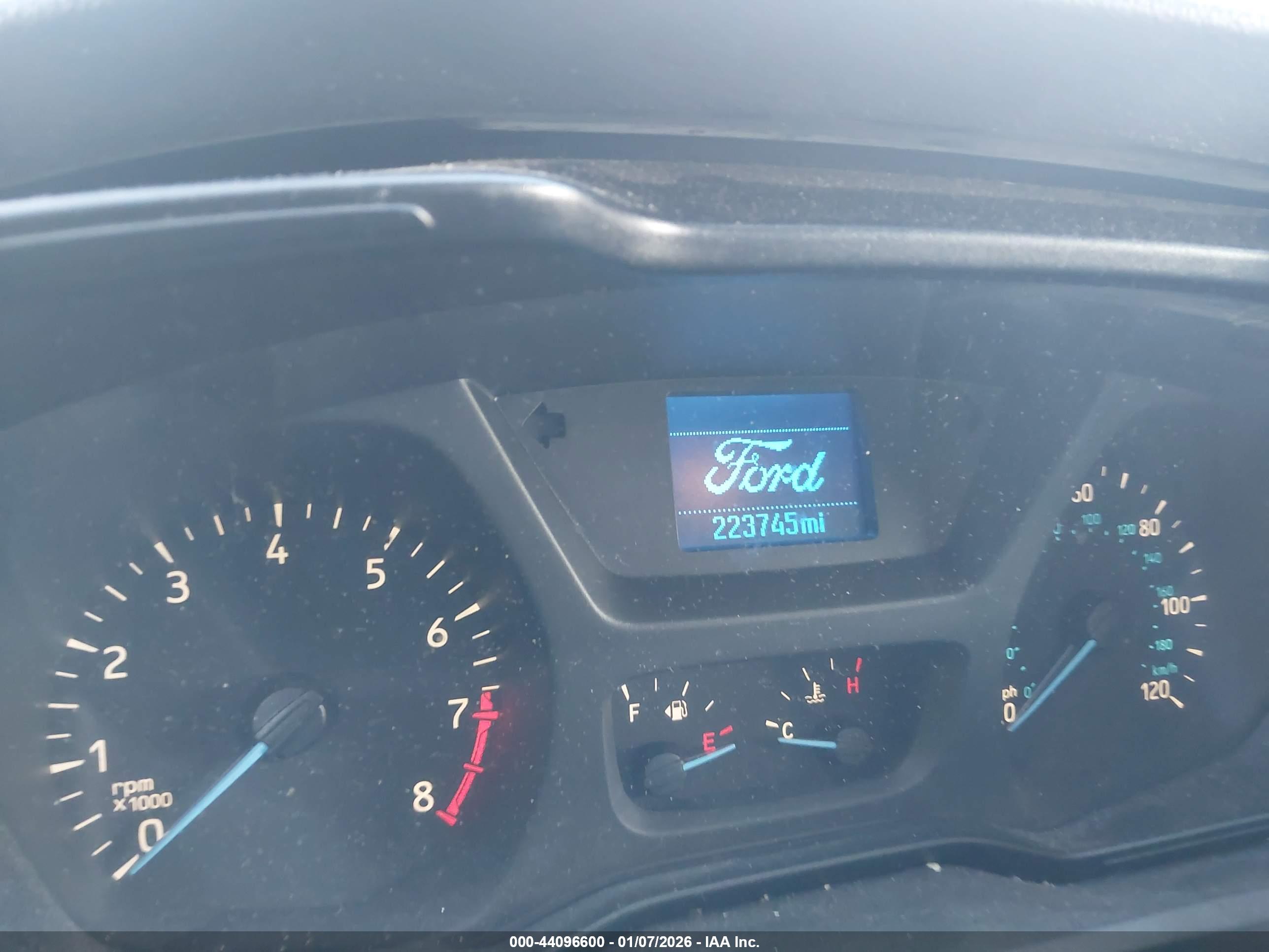 FORD TRANSIT-150 image 7