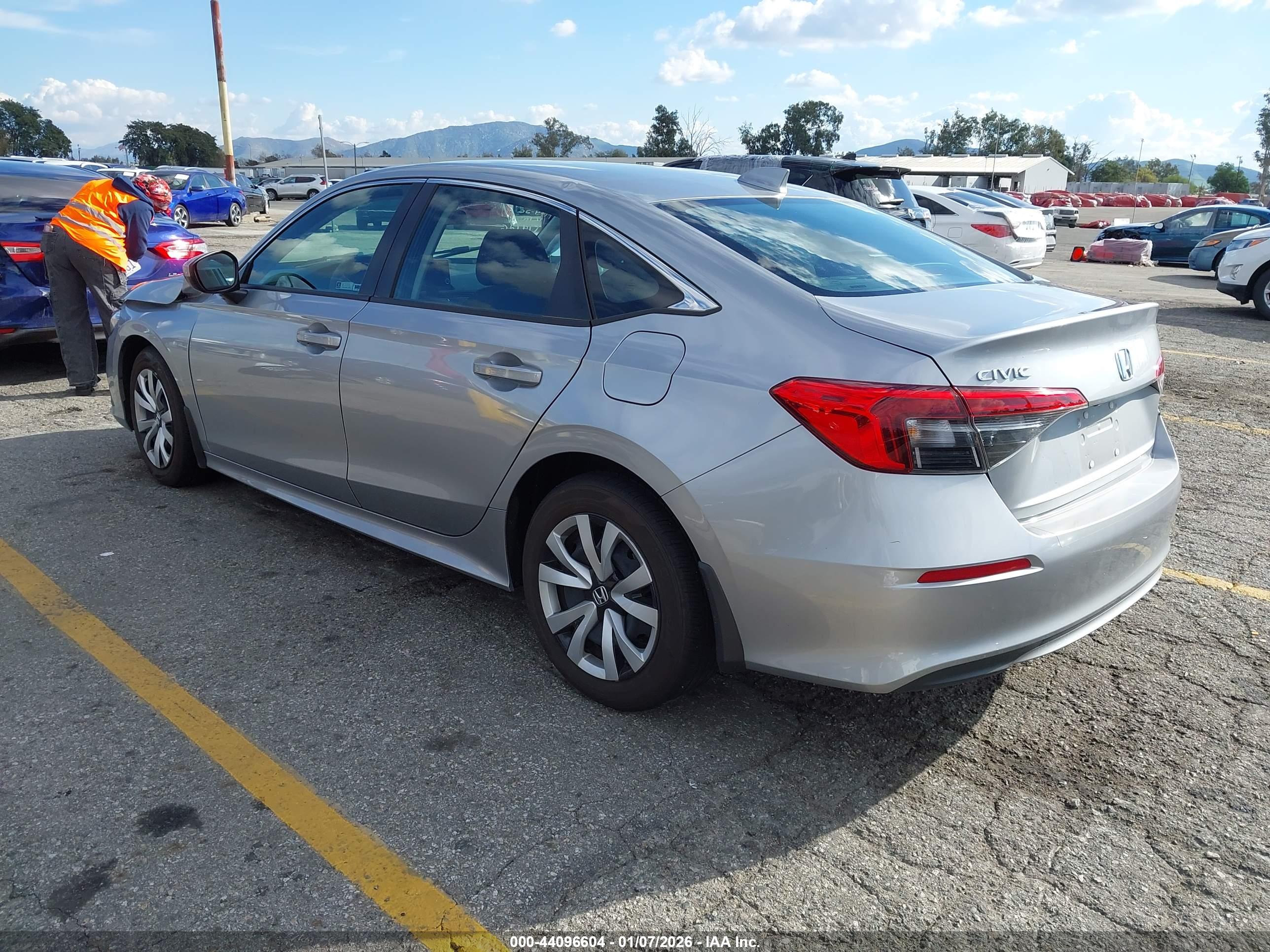 HONDA CIVIC image 3