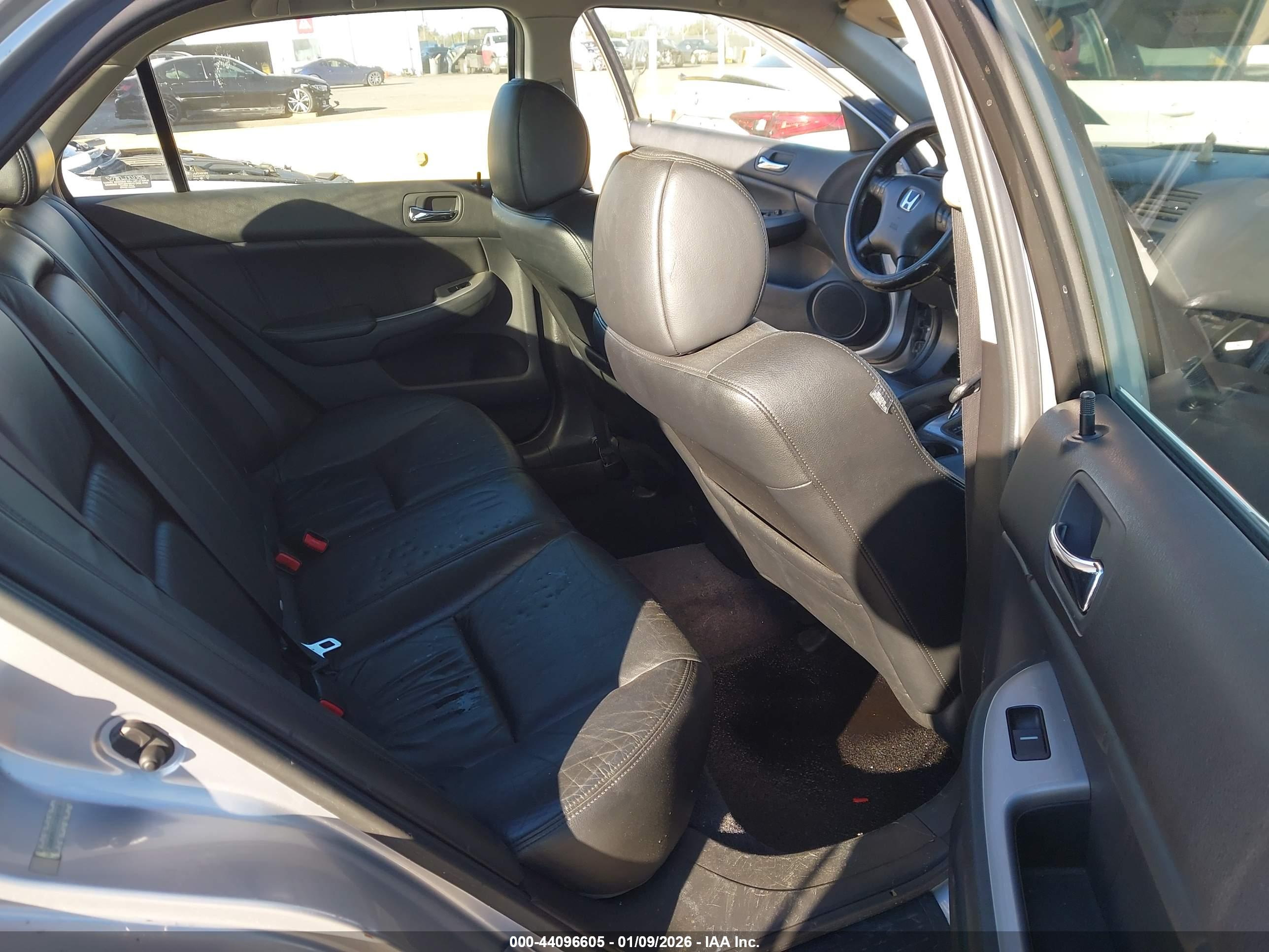 HONDA ACCORD image 8