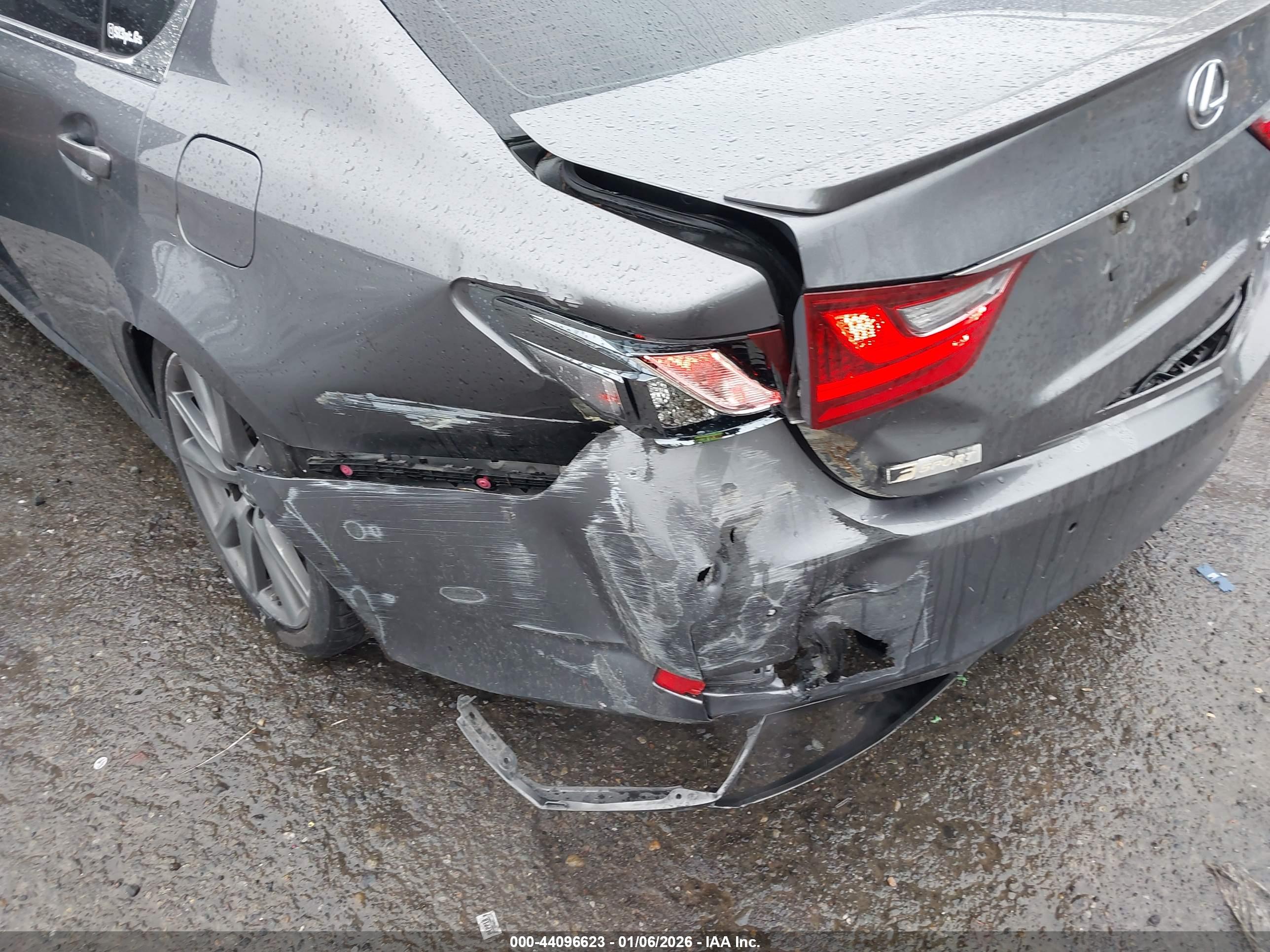 LEXUS GS image 6