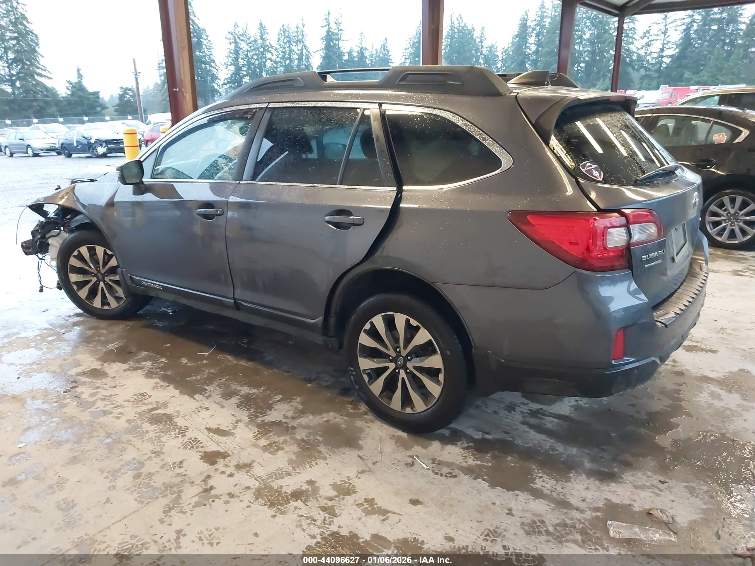 SUBARU OUTBACK image 3