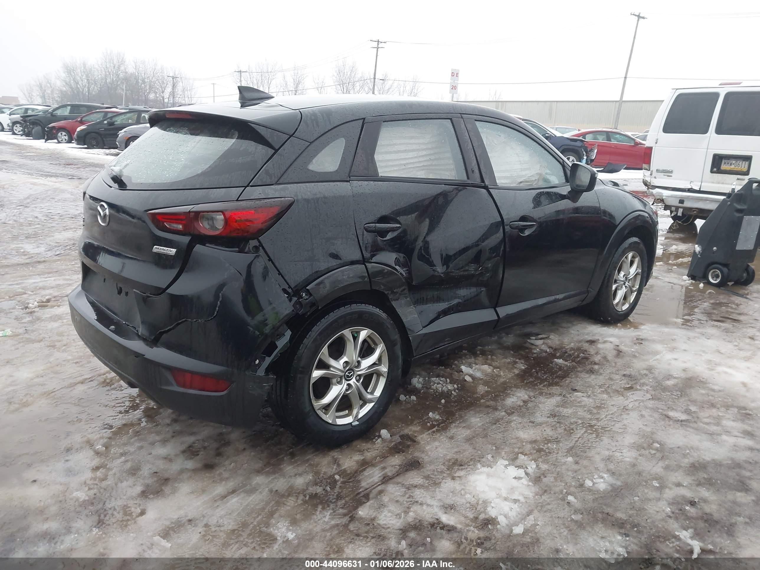 MAZDA CX-3 image 4