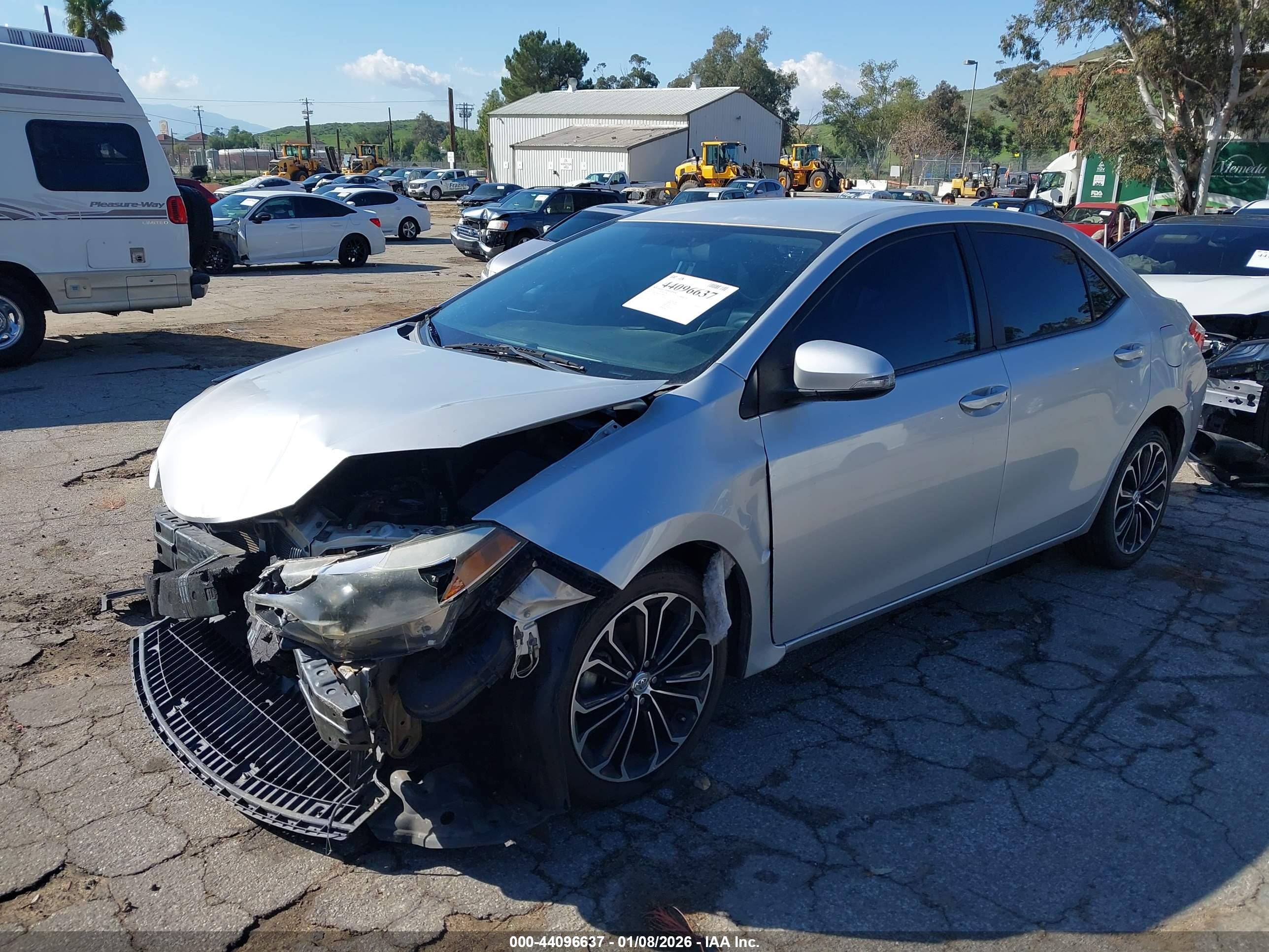 TOYOTA COROLLA image 2