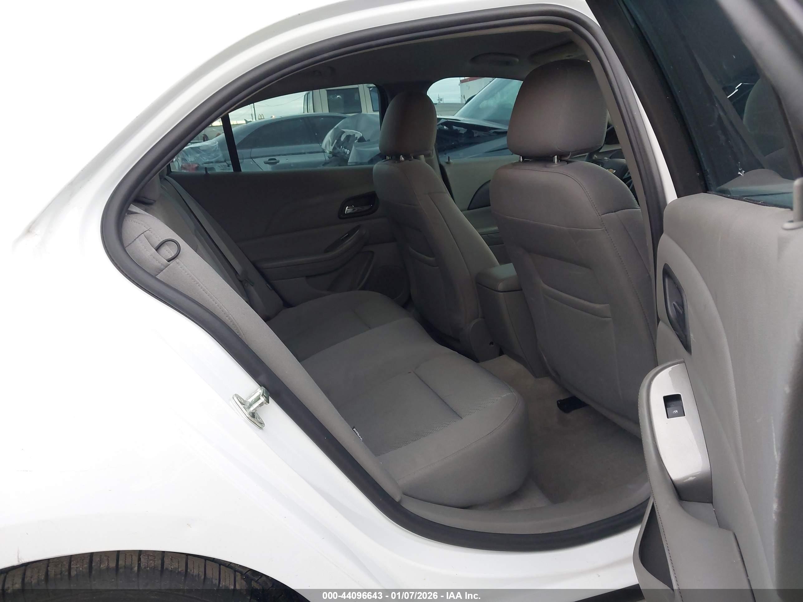 CHEVROLET MALIBU image 8