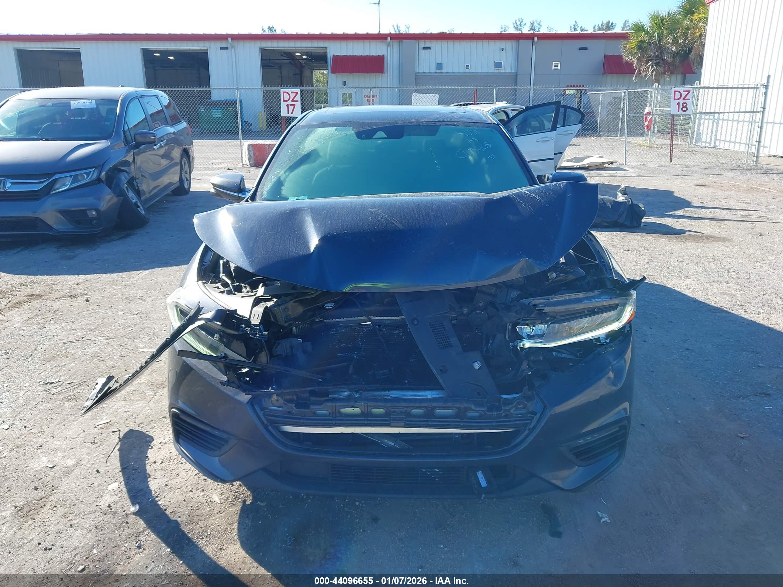 HONDA INSIGHT image 6