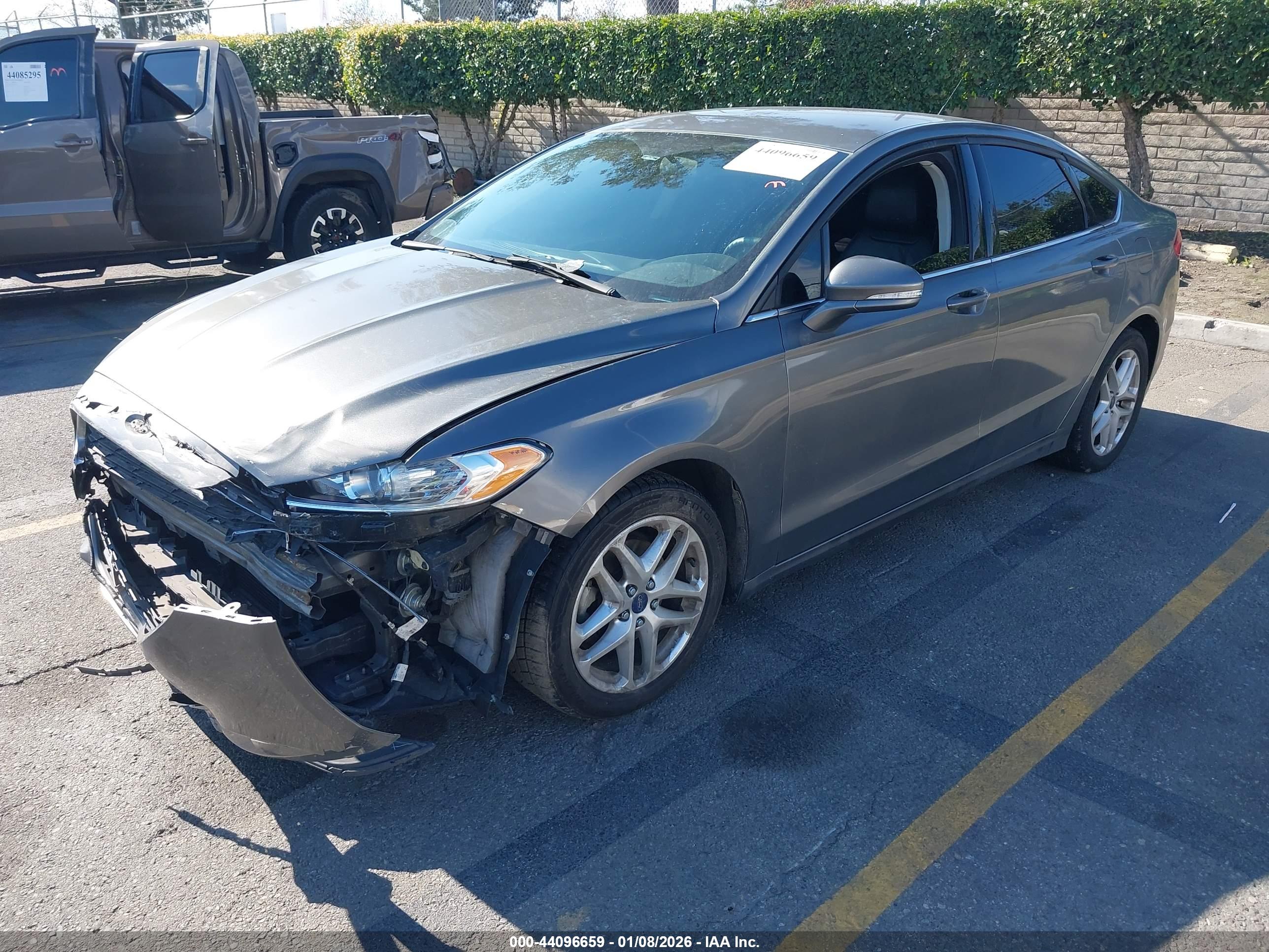 FORD FUSION image 2