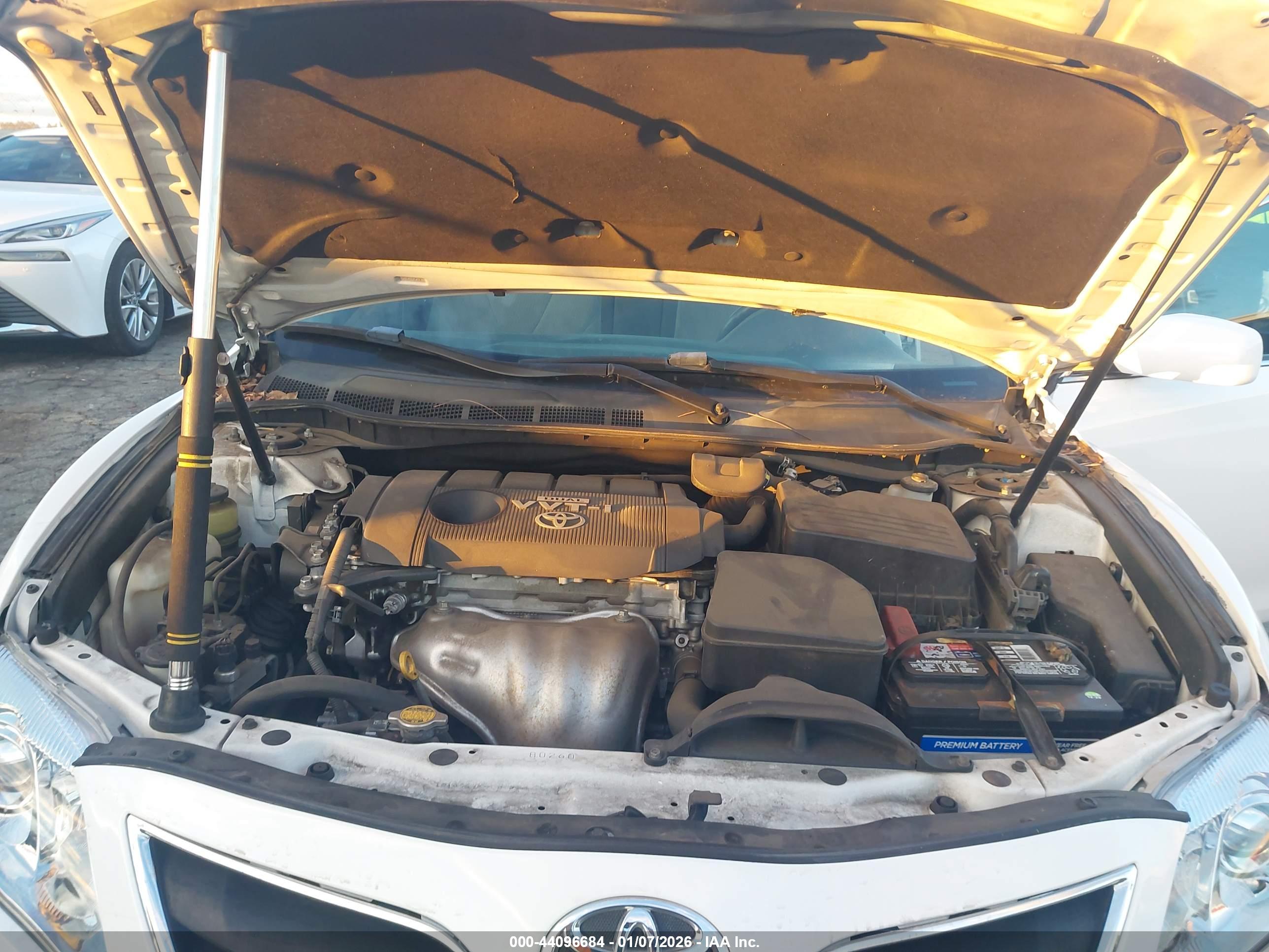 TOYOTA CAMRY image 10