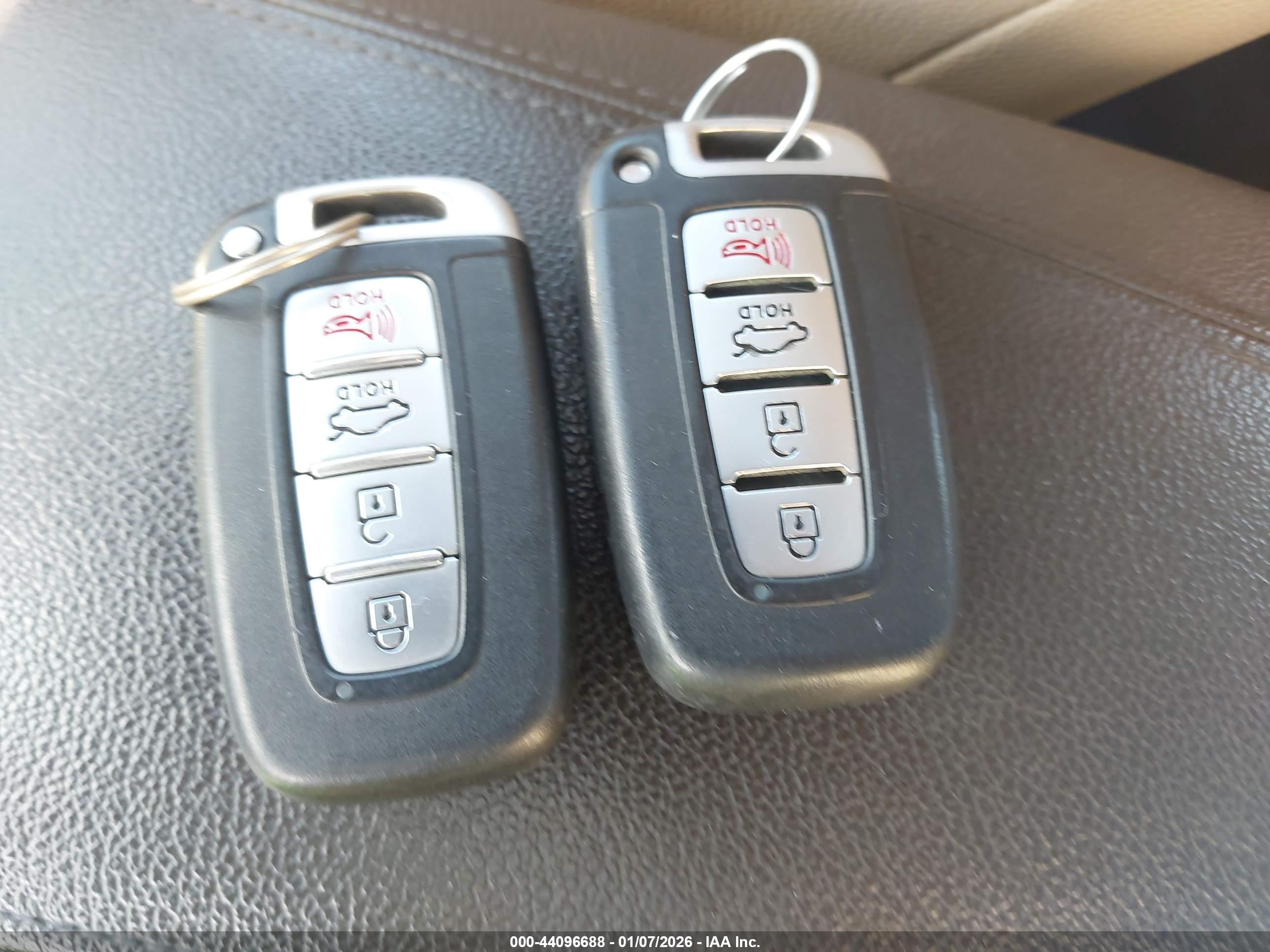 HYUNDAI SONATA image 11