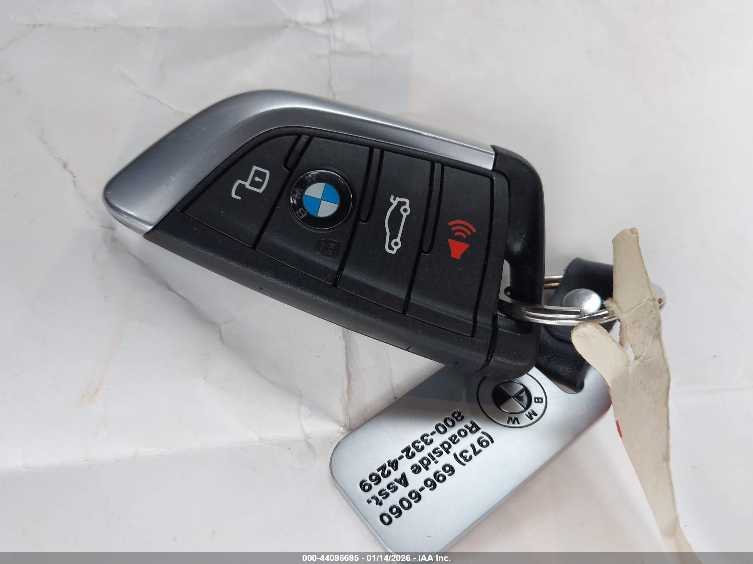 BMW 330I image 11