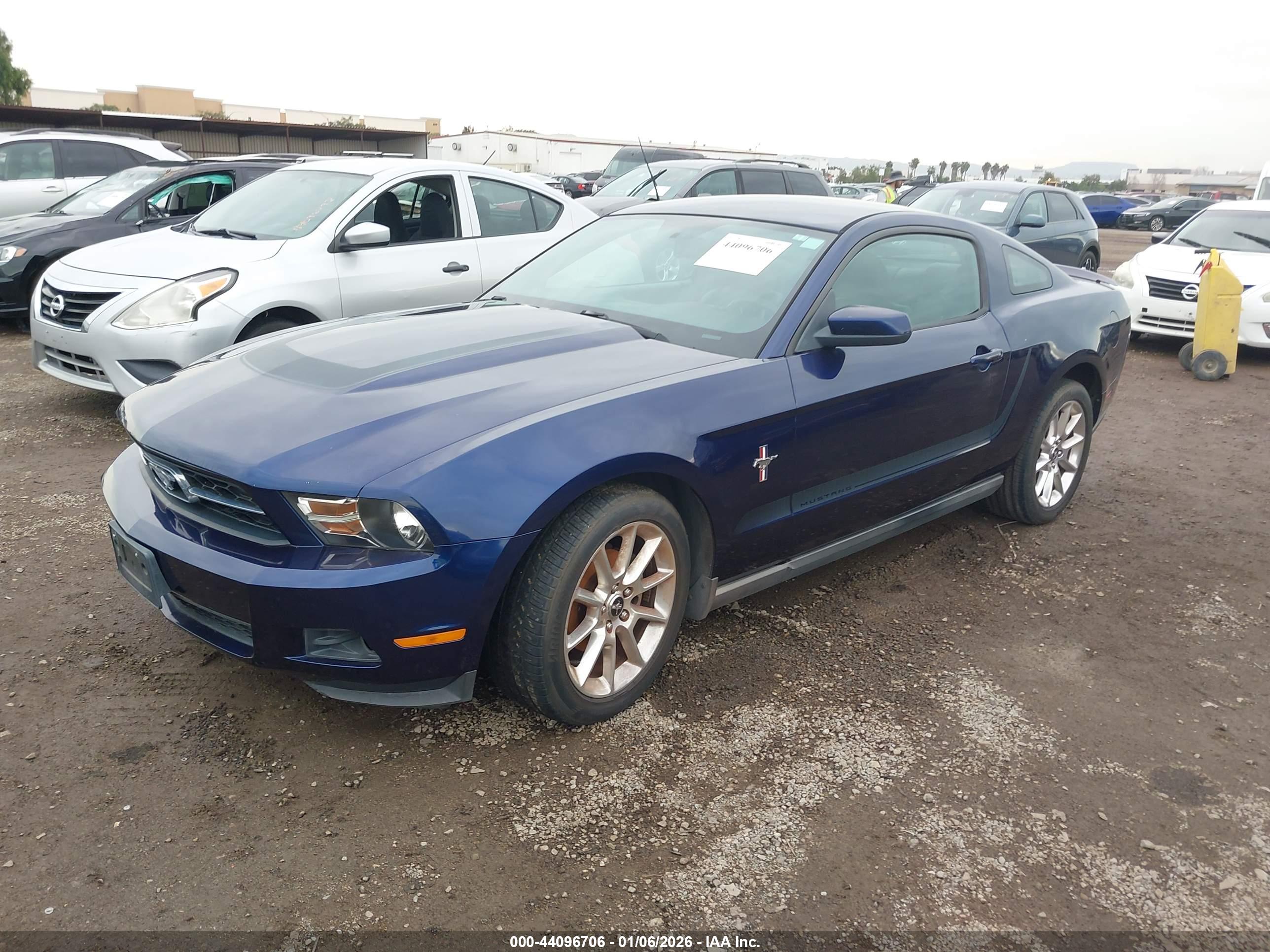 FORD MUSTANG image 2
