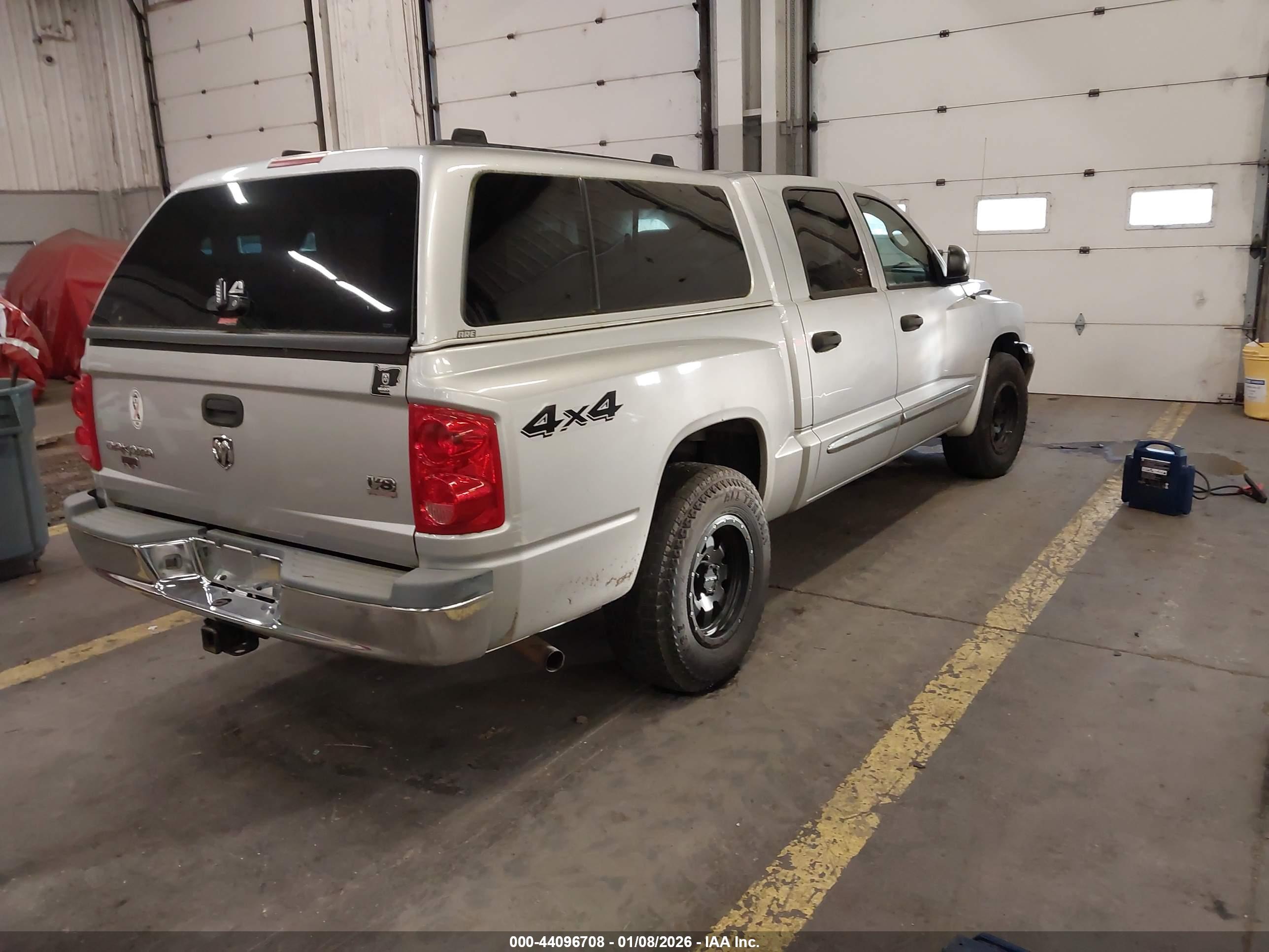 DODGE DAKOTA image 4