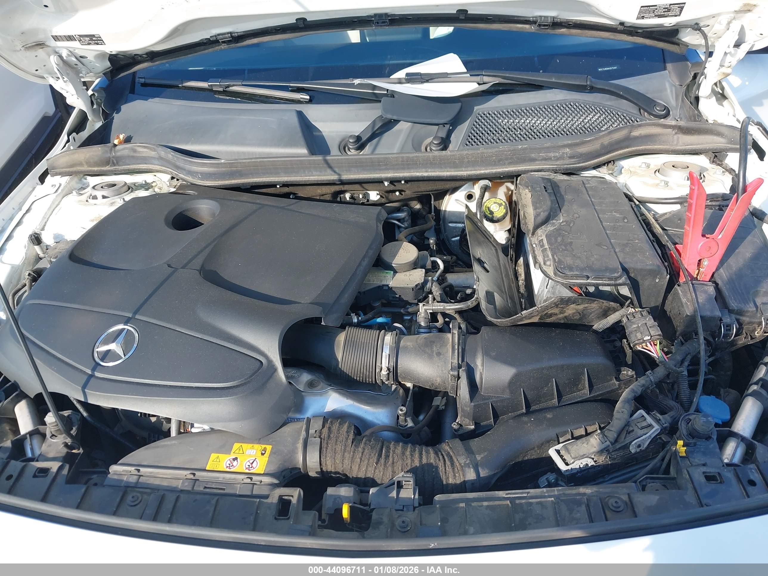 MERCEDES-BENZ GLA image 10