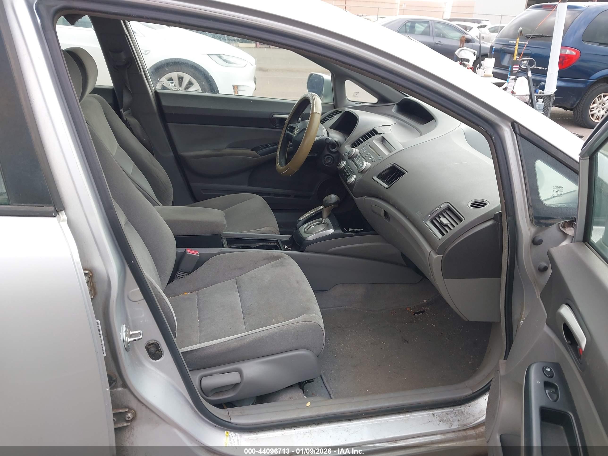 HONDA CIVIC image 5