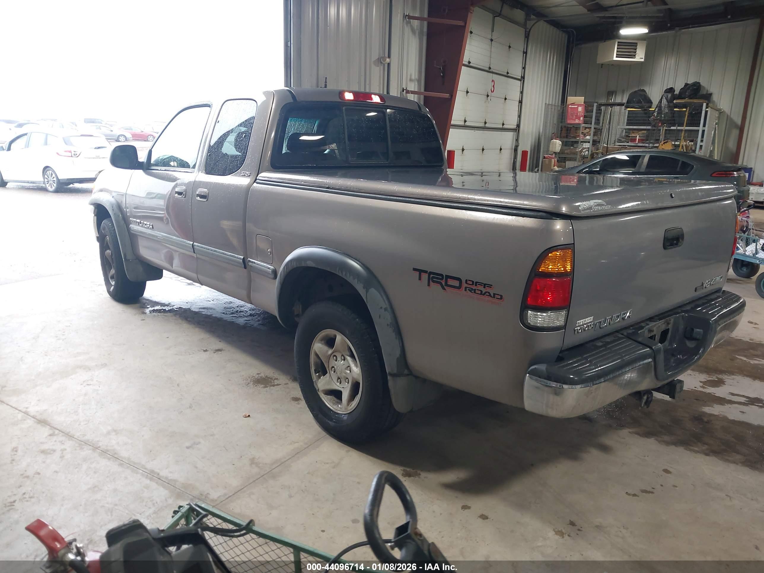 TOYOTA TUNDRA image 3