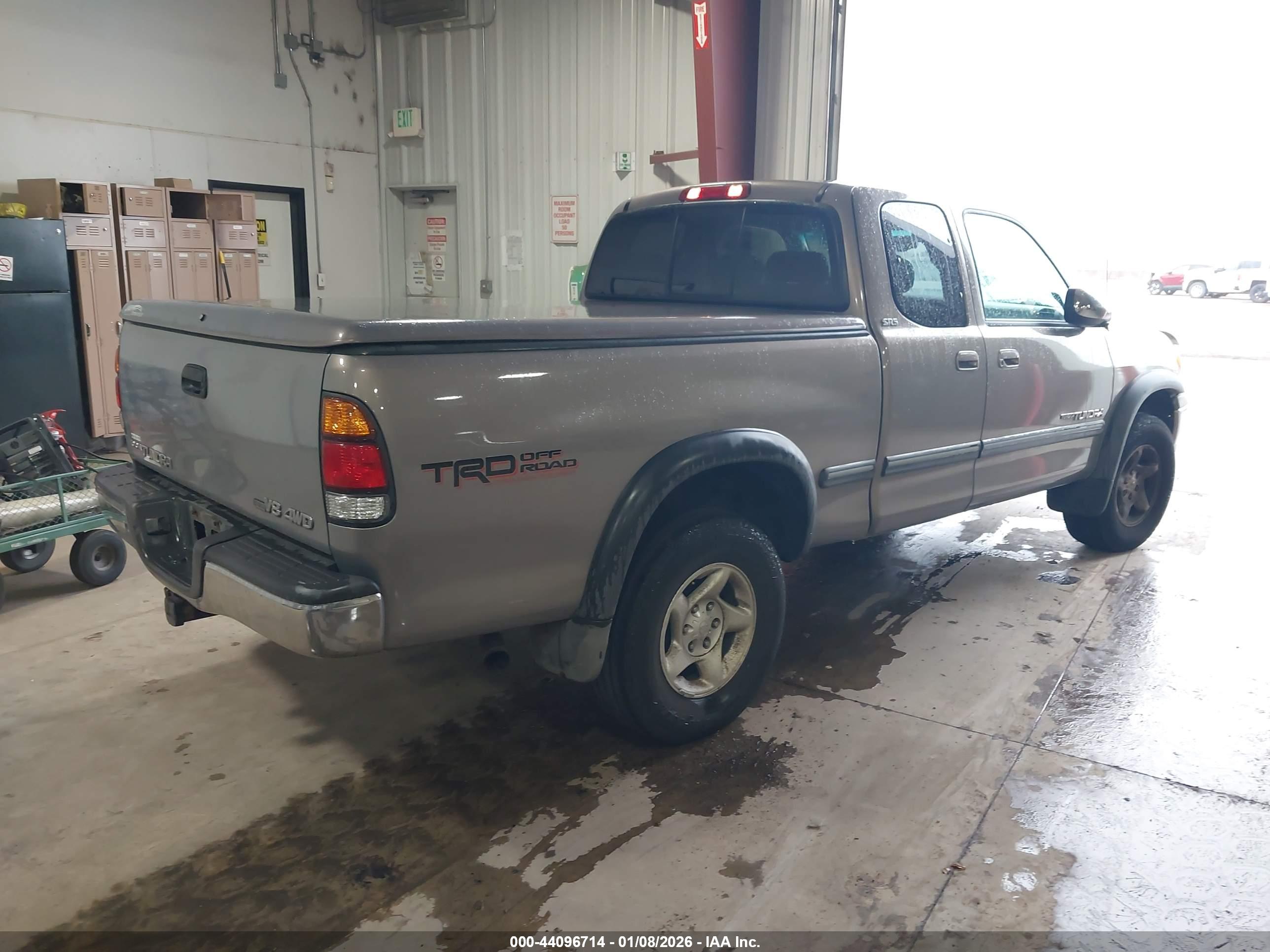 TOYOTA TUNDRA image 4