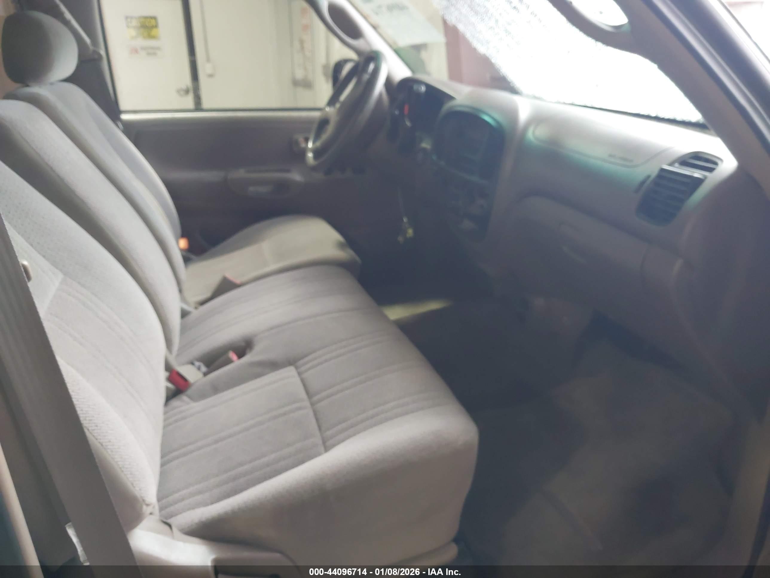 TOYOTA TUNDRA image 5