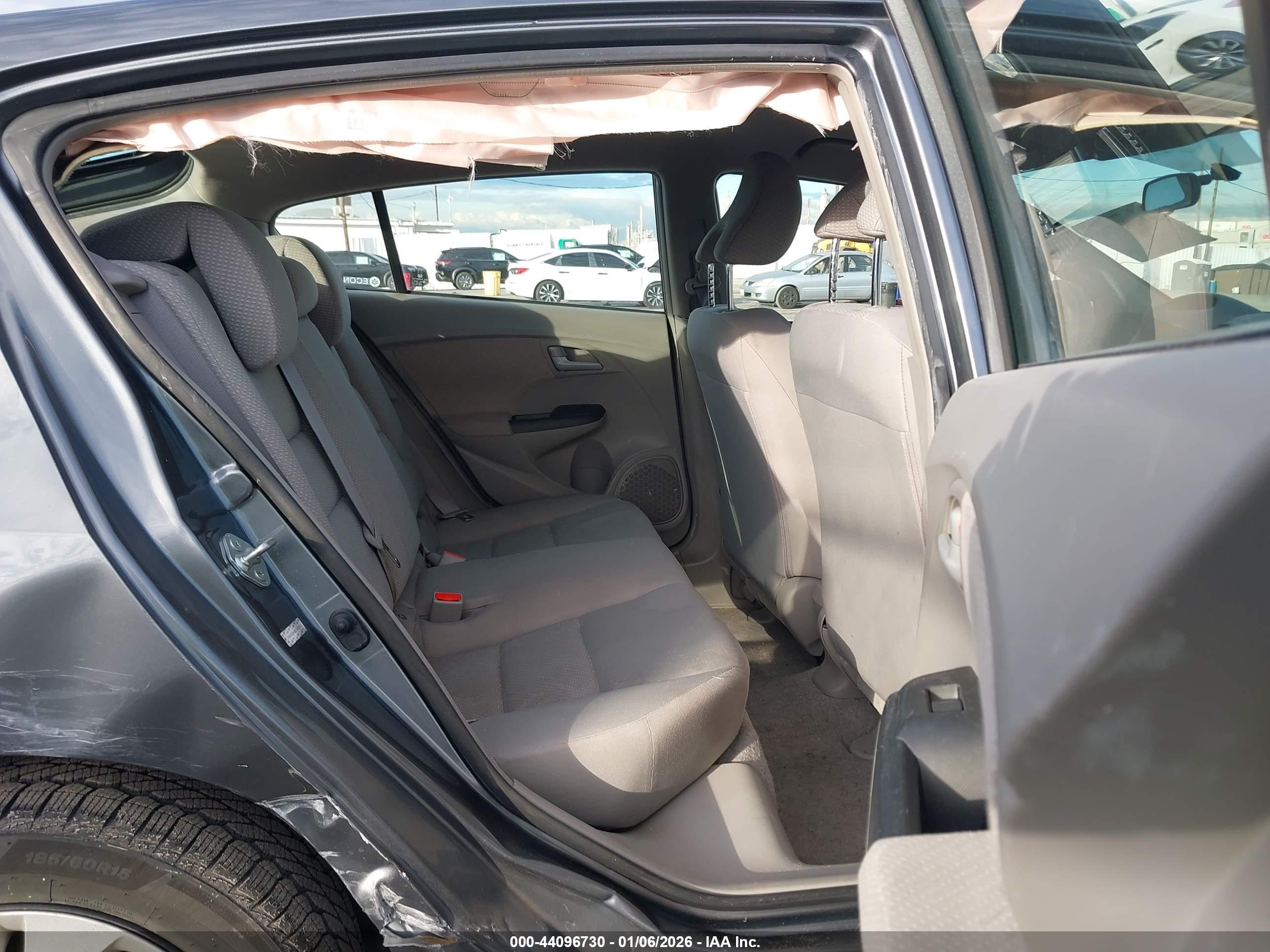 HONDA INSIGHT image 8