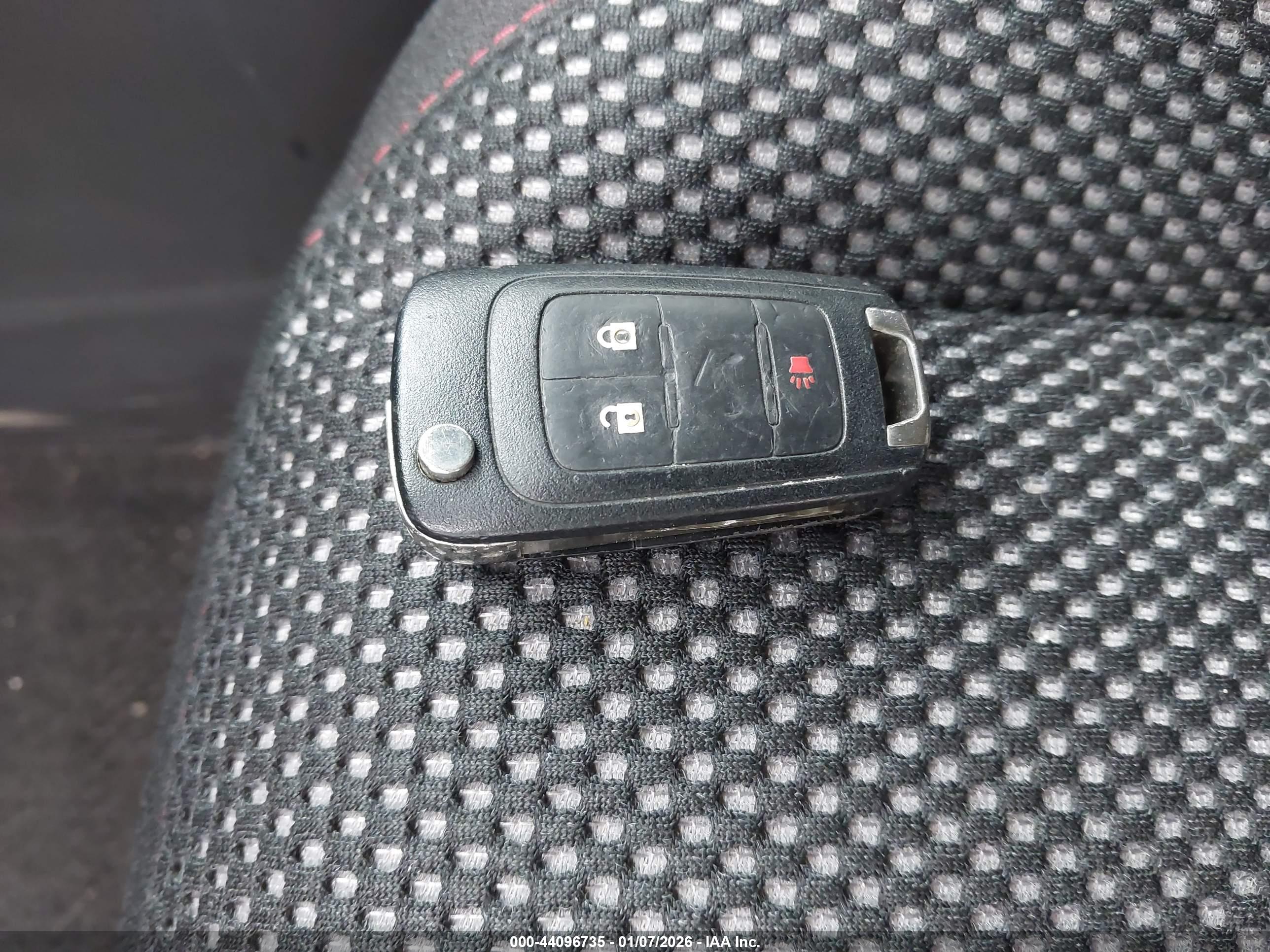 GMC TERRAIN image 11