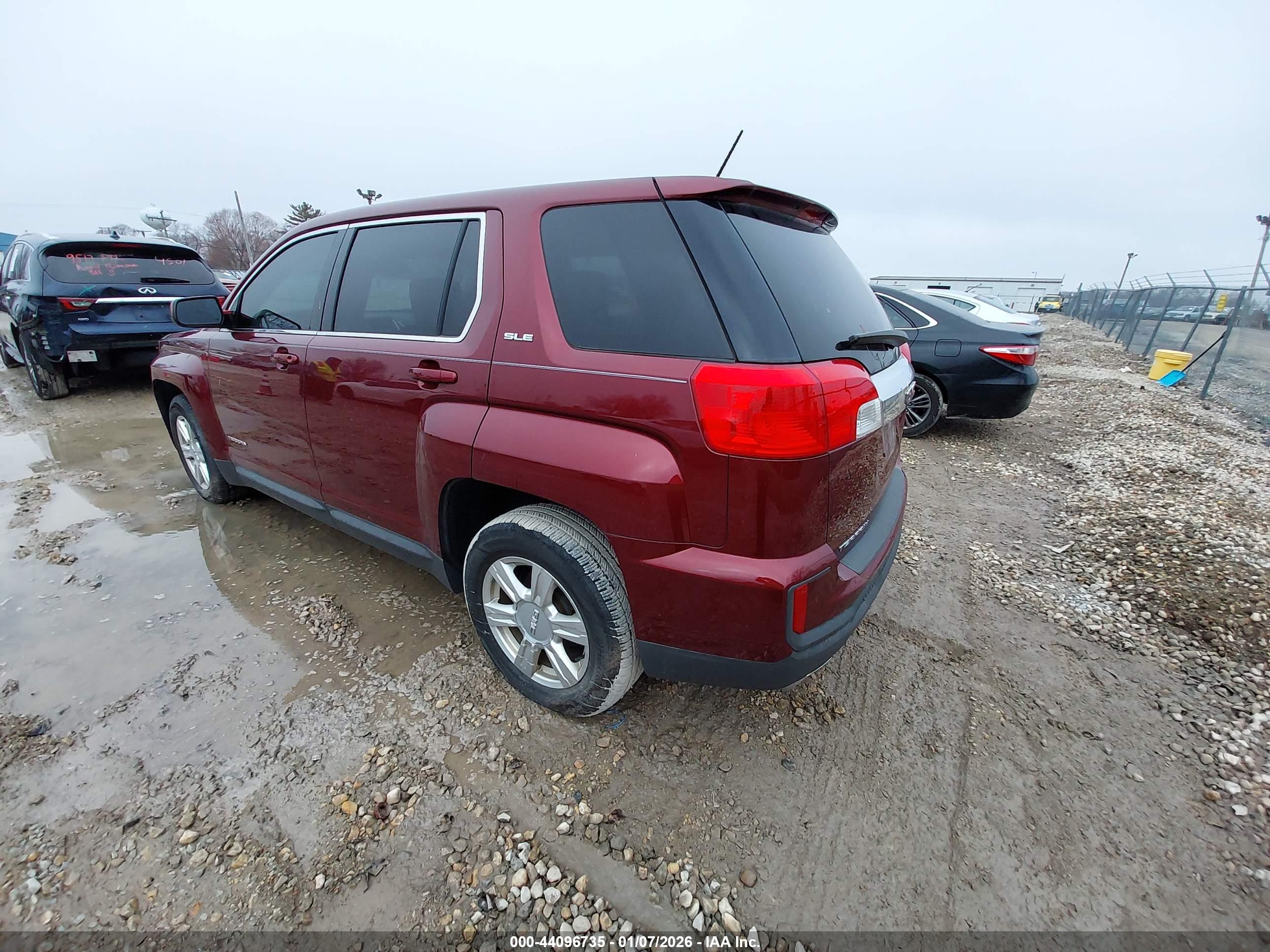 GMC TERRAIN image 3