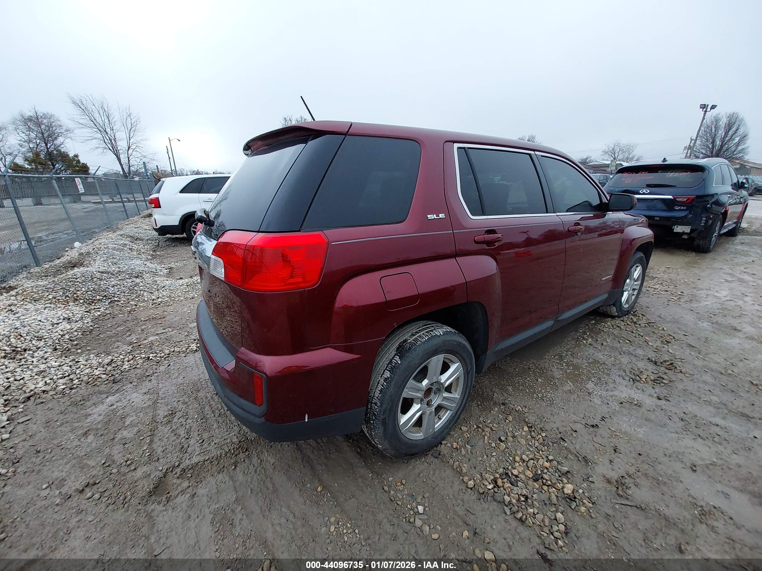 GMC TERRAIN image 4