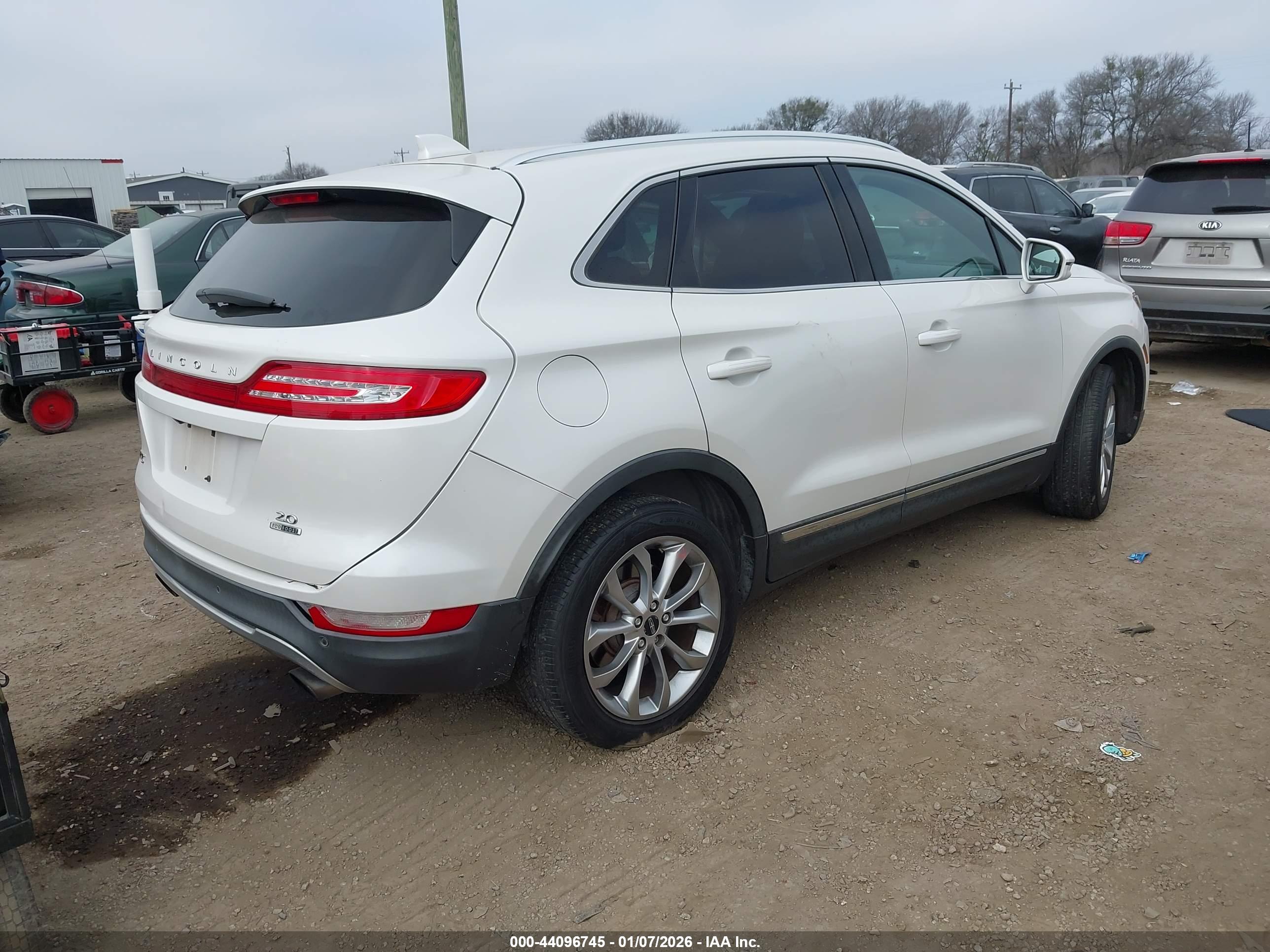 LINCOLN MKC image 4