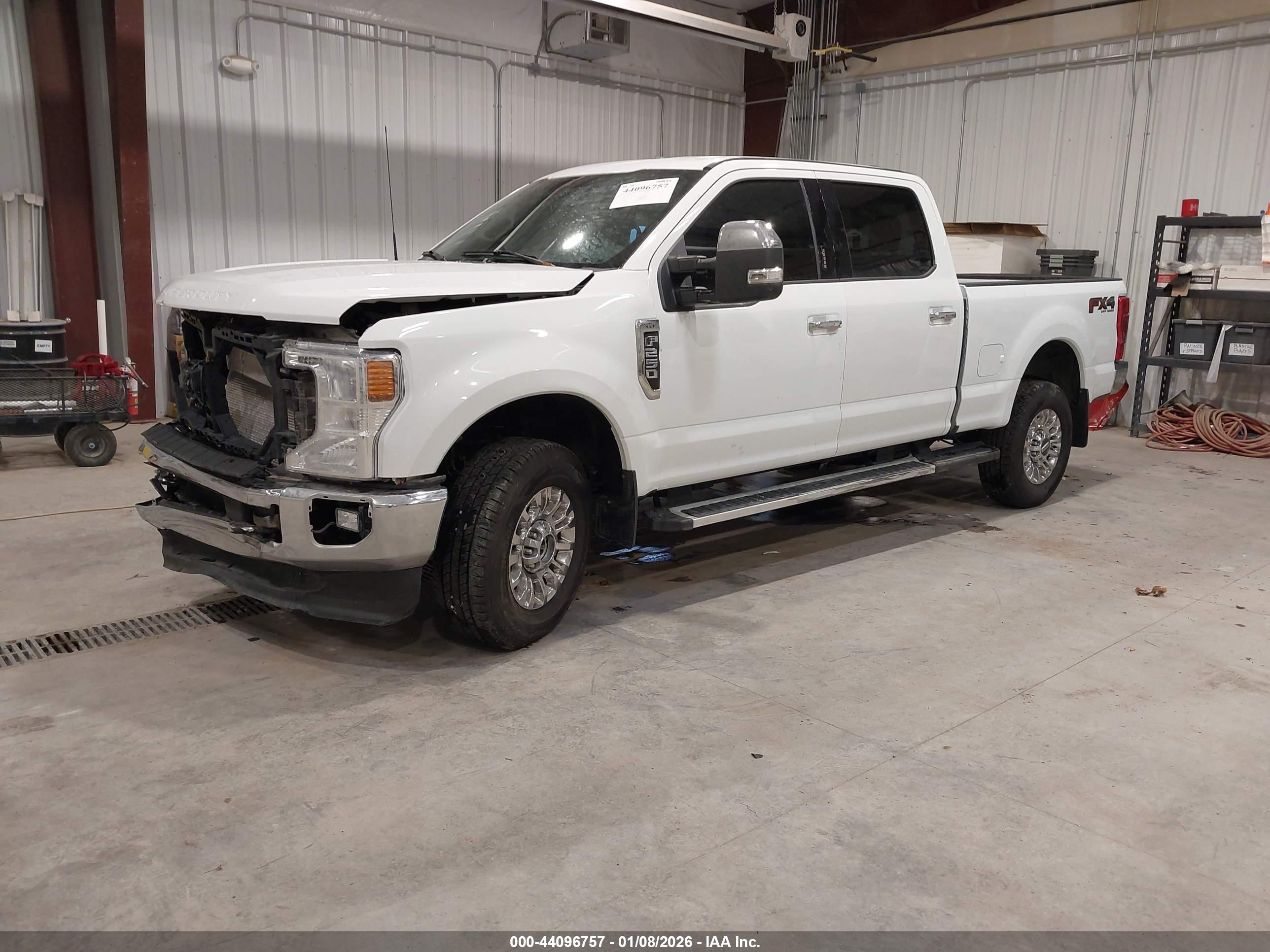 FORD F-250 image 2