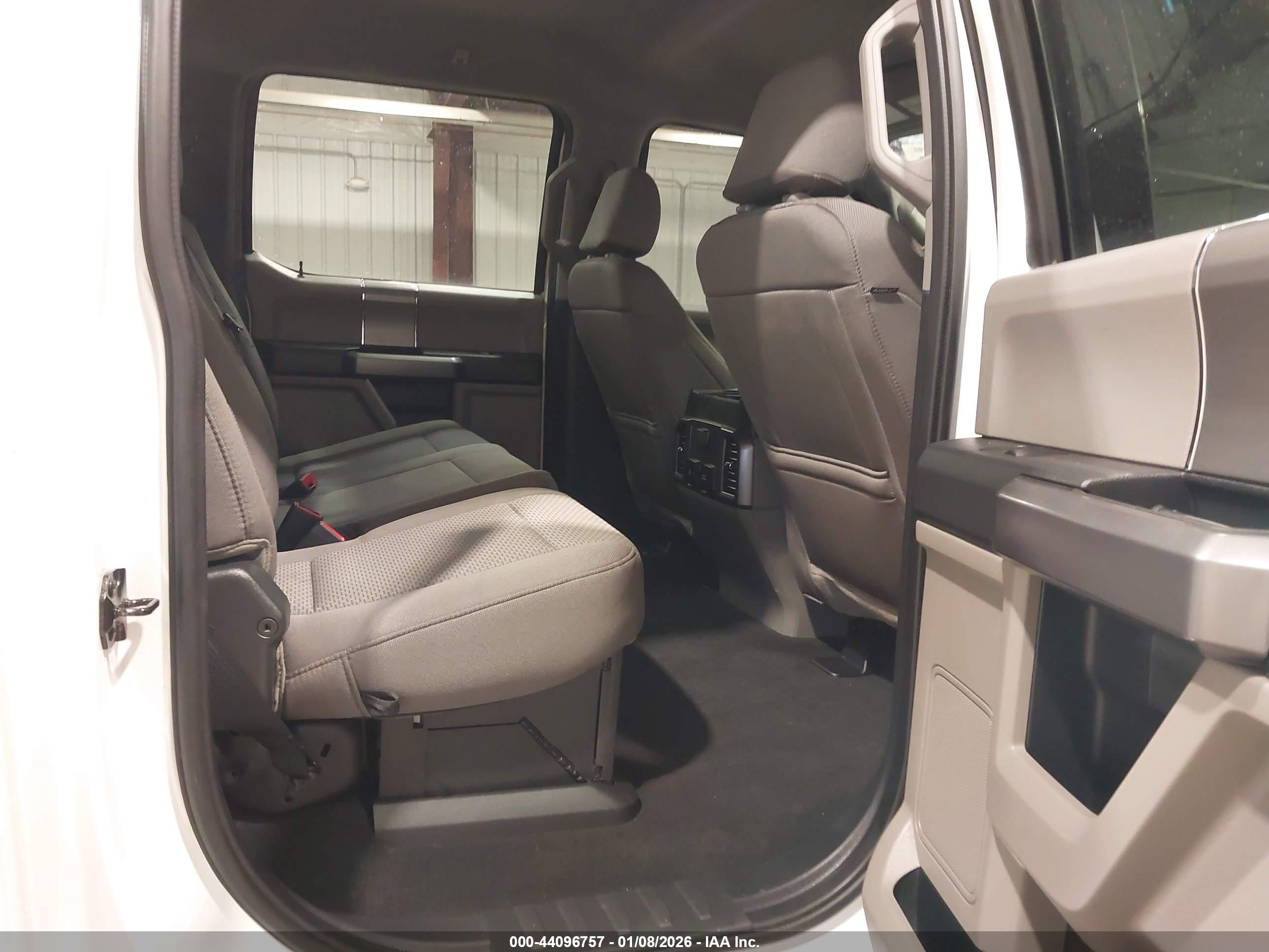 FORD F-250 image 8