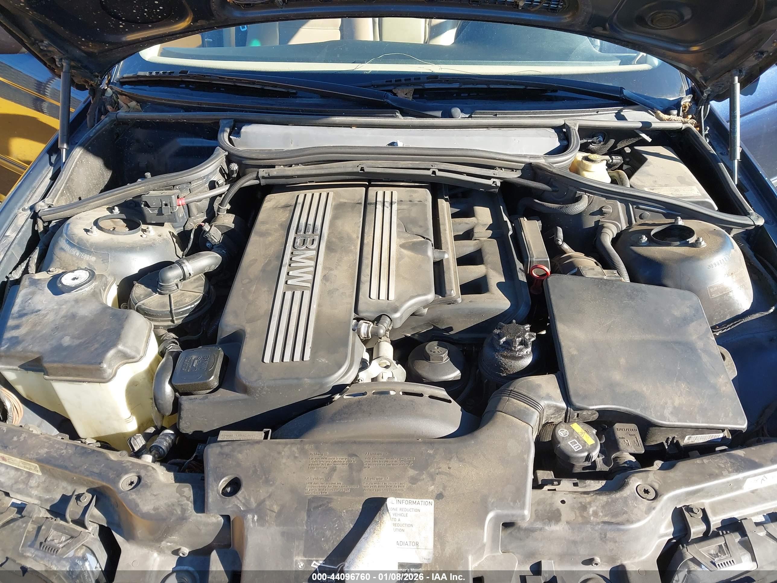 BMW 325I image 10