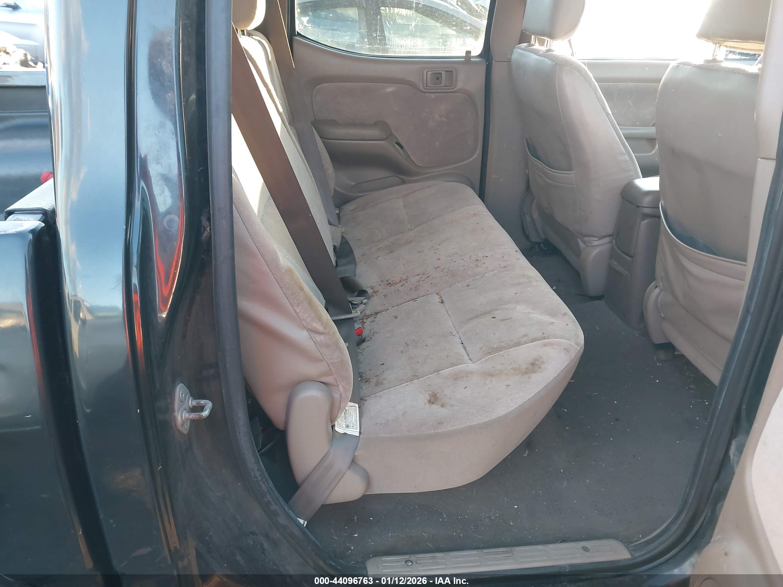 TOYOTA TACOMA image 8