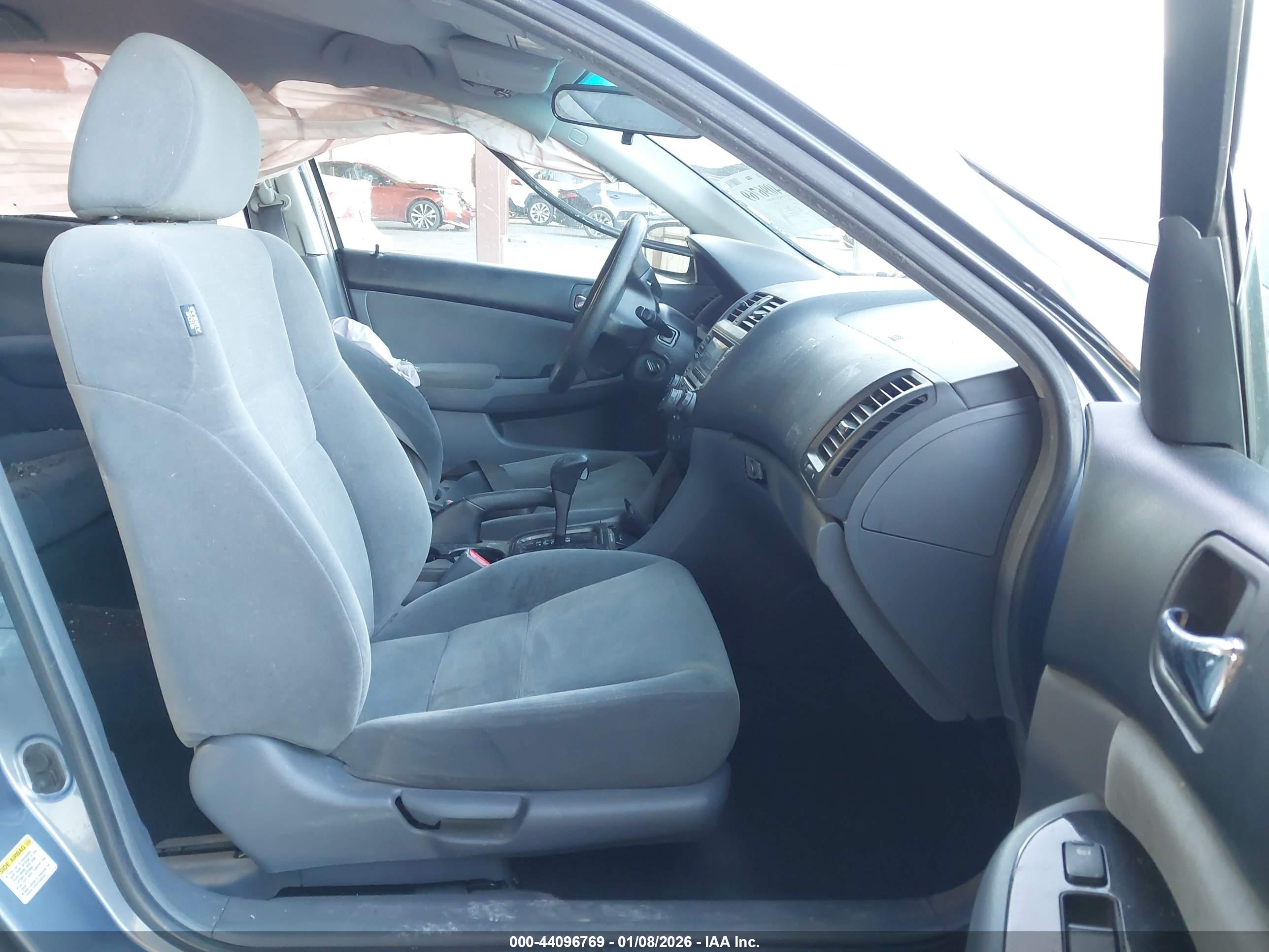 HONDA ACCORD image 5