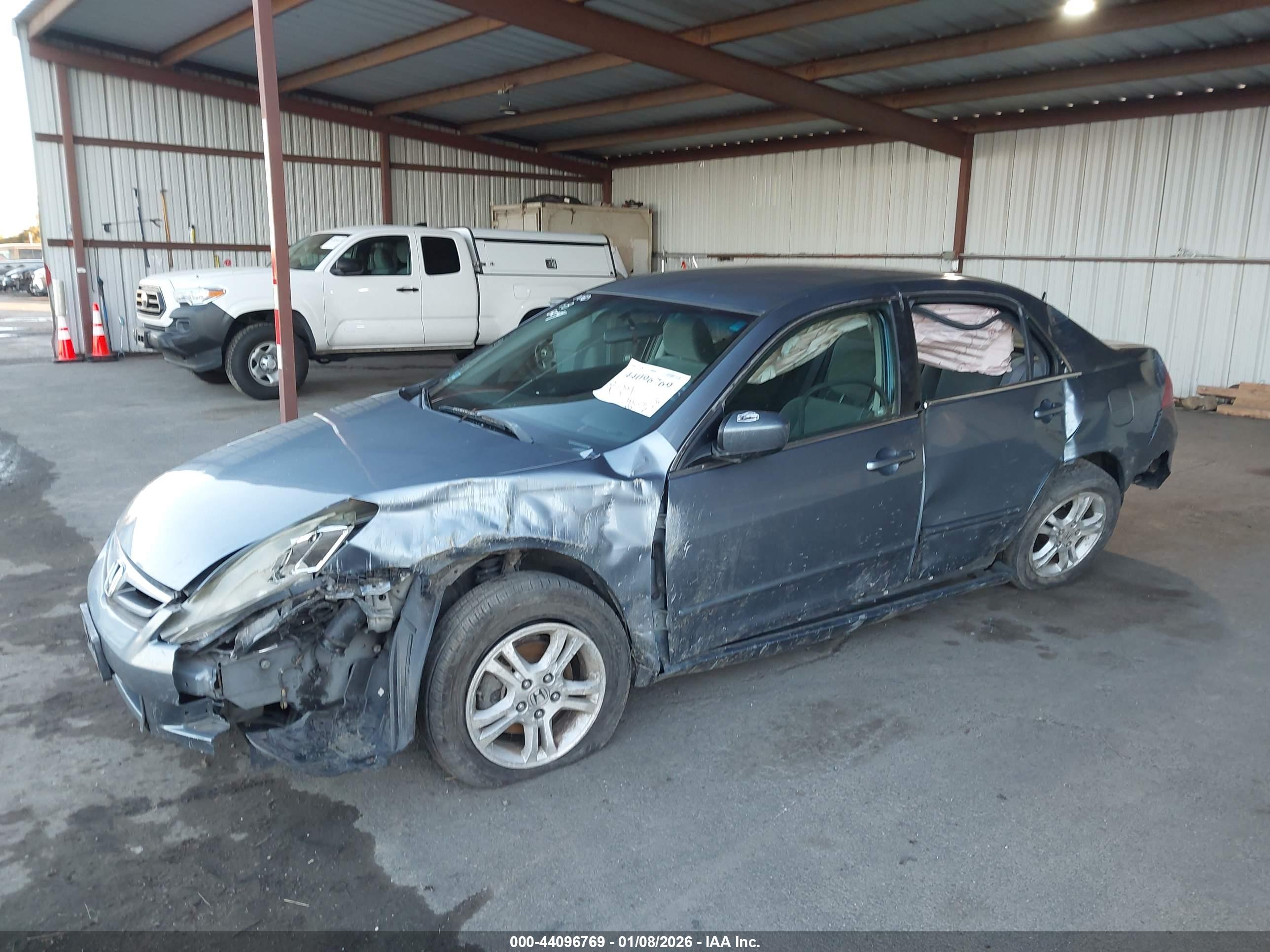 HONDA ACCORD image 6