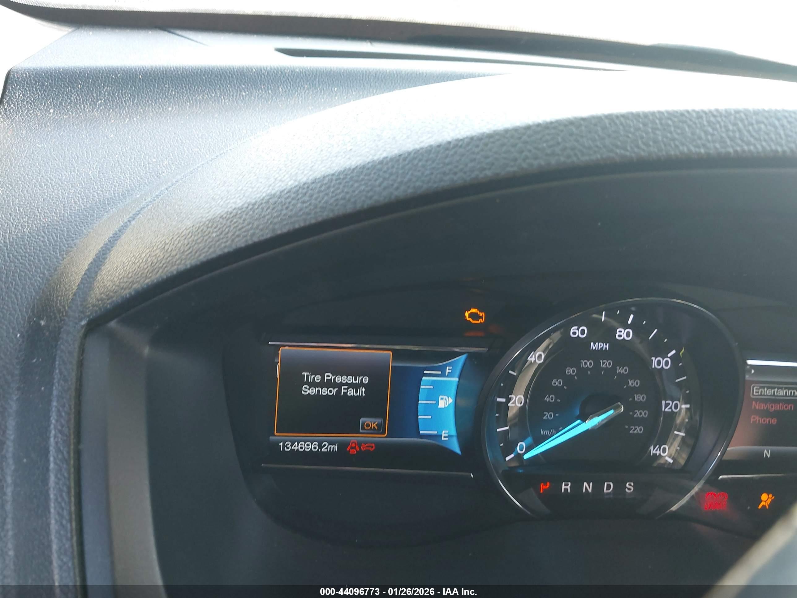 FORD EXPLORER image 7