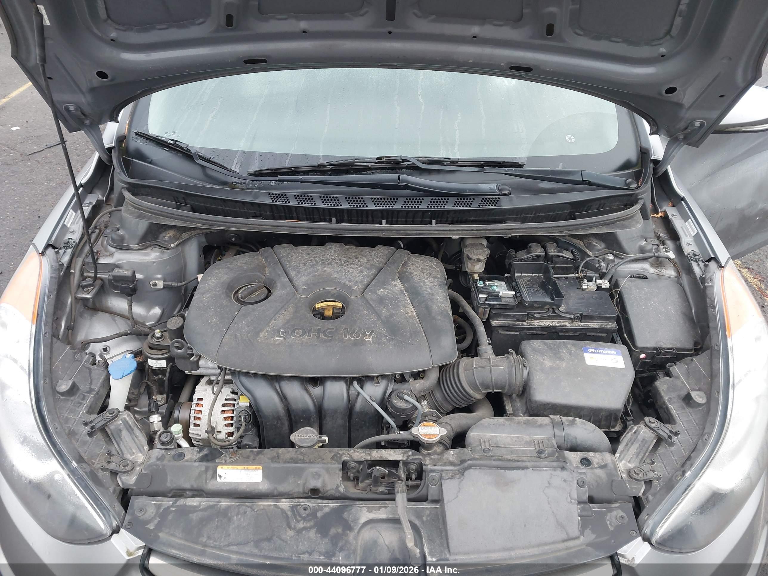 HYUNDAI ELANTRA image 10