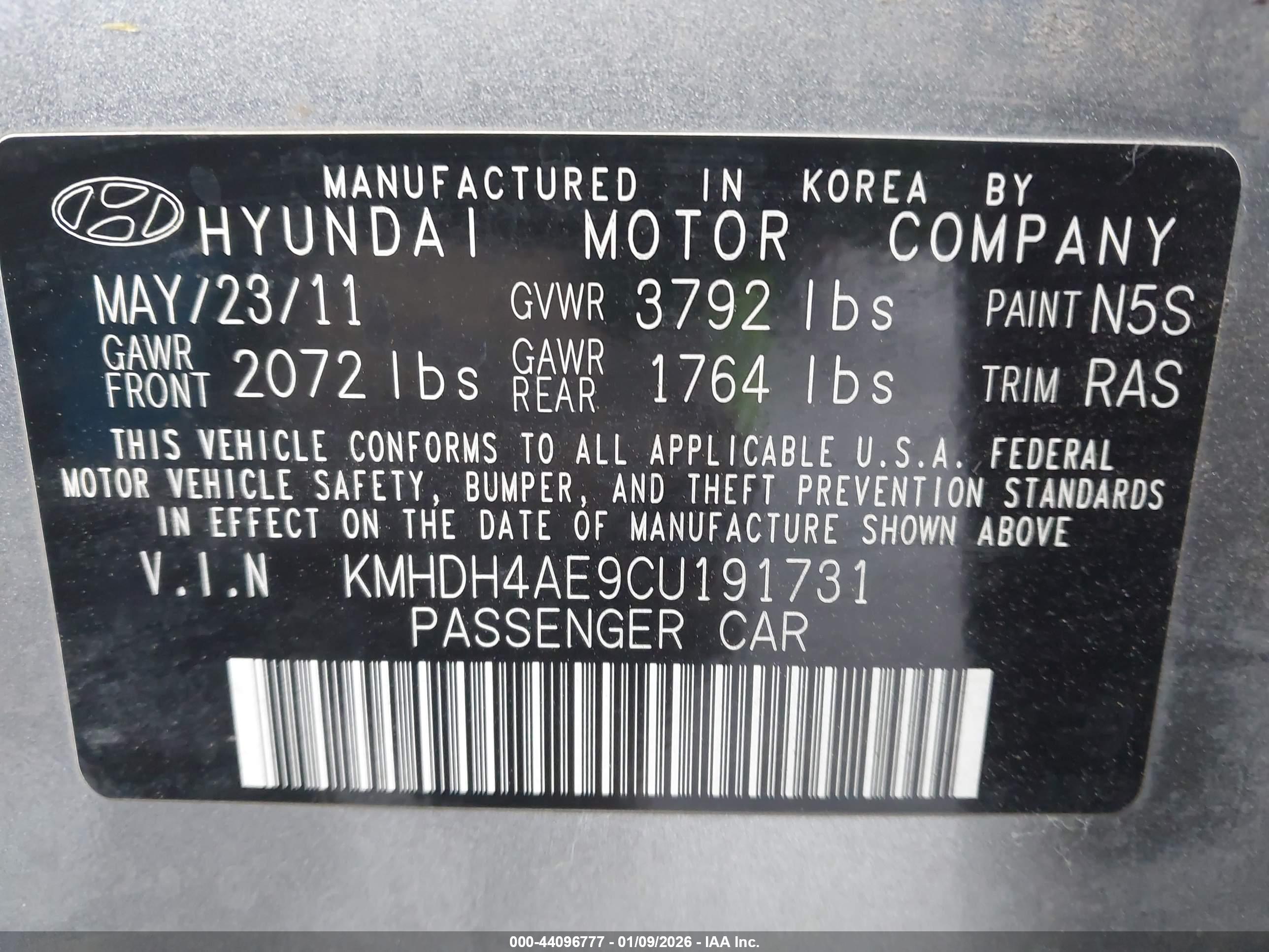 HYUNDAI ELANTRA image 9