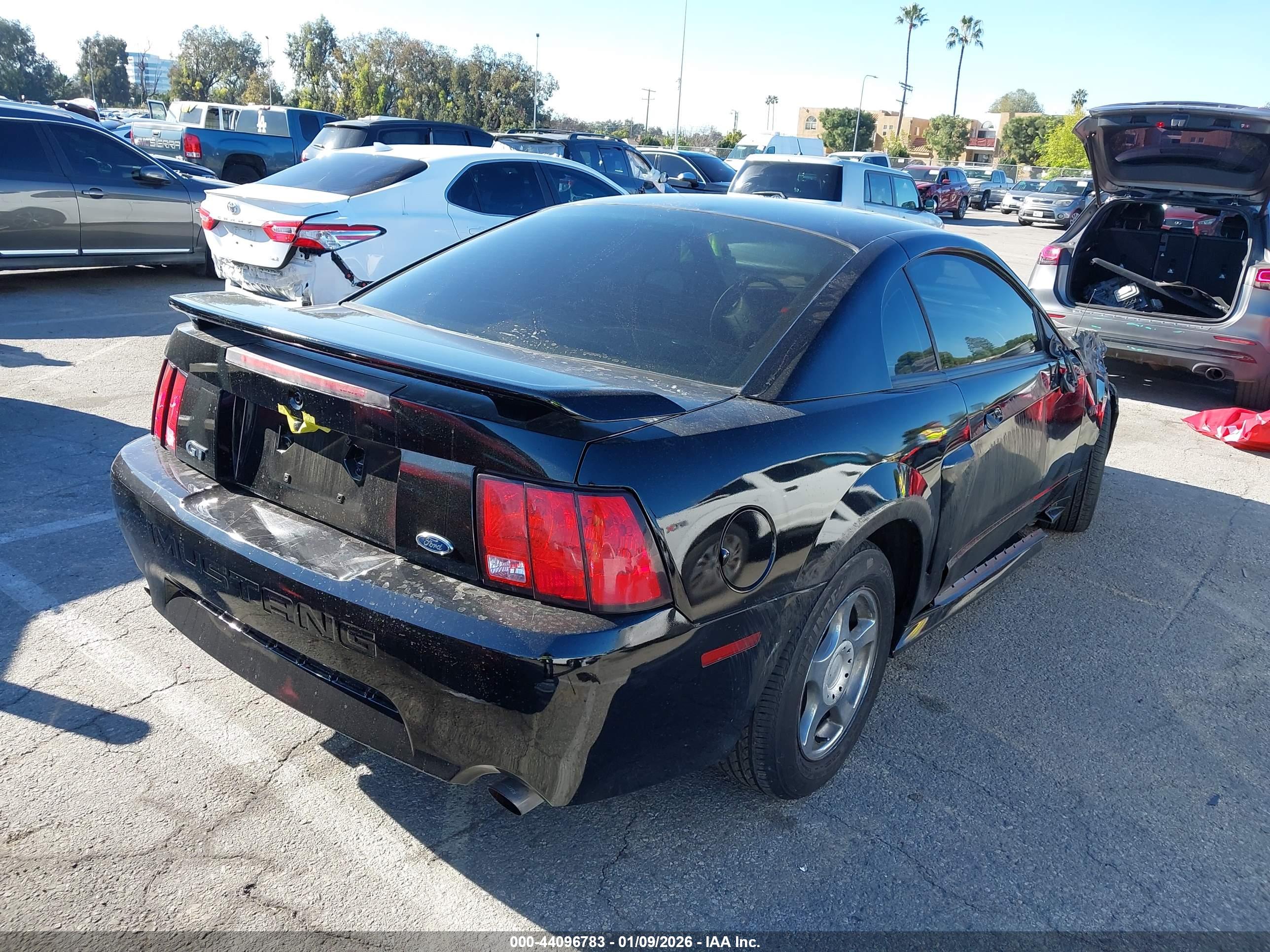 FORD MUSTANG image 4