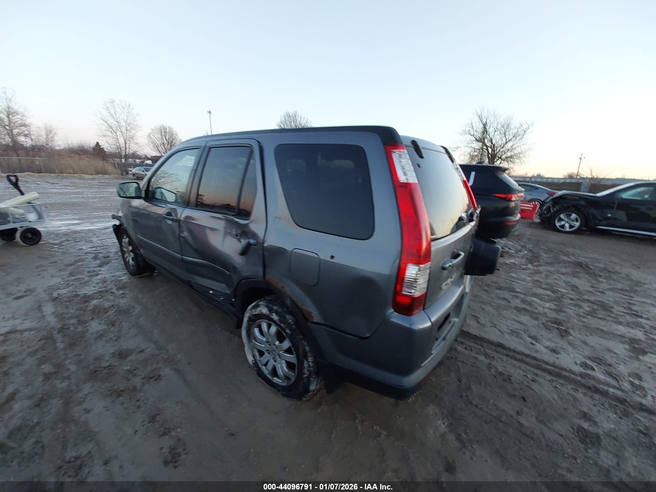 HONDA CR-V image 3