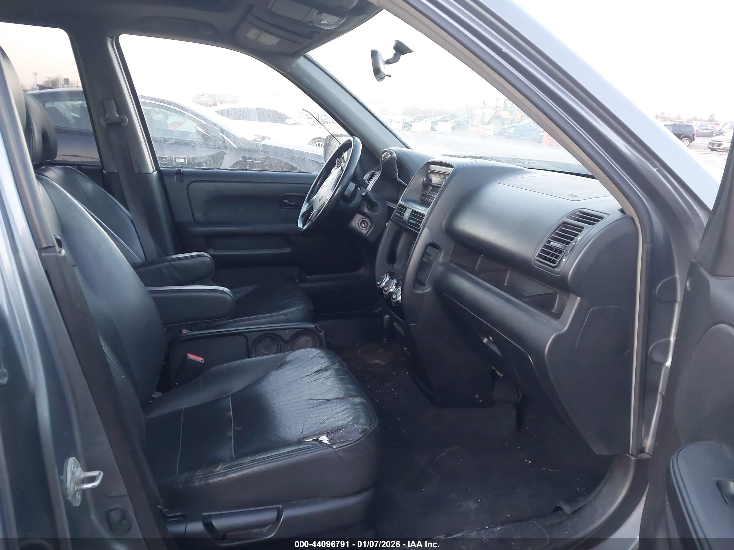 HONDA CR-V image 5