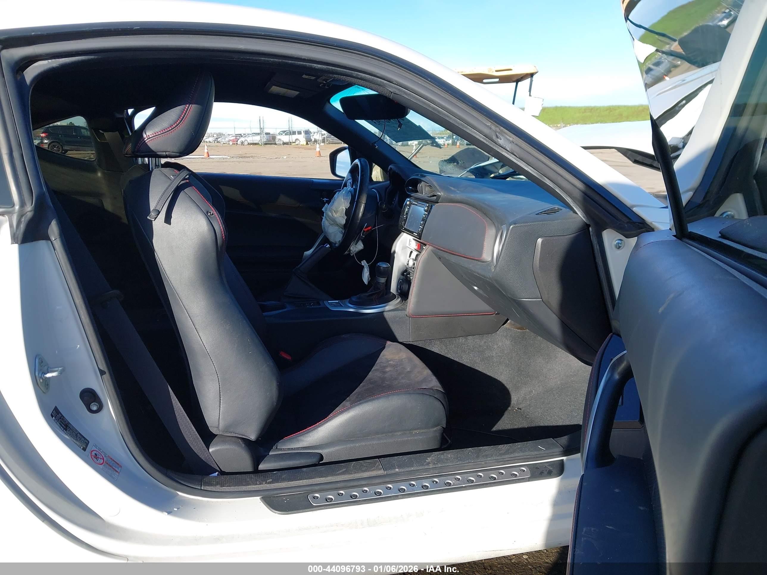SUBARU BRZ image 5