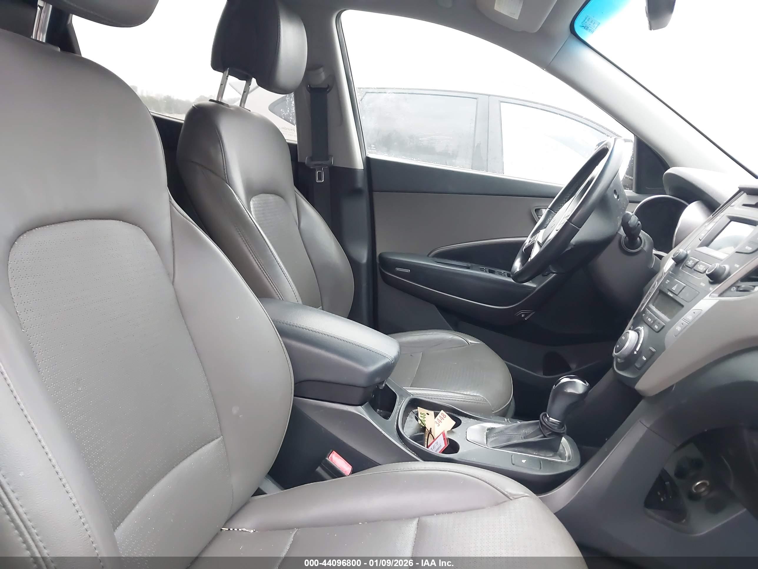 HYUNDAI SANTA image 5