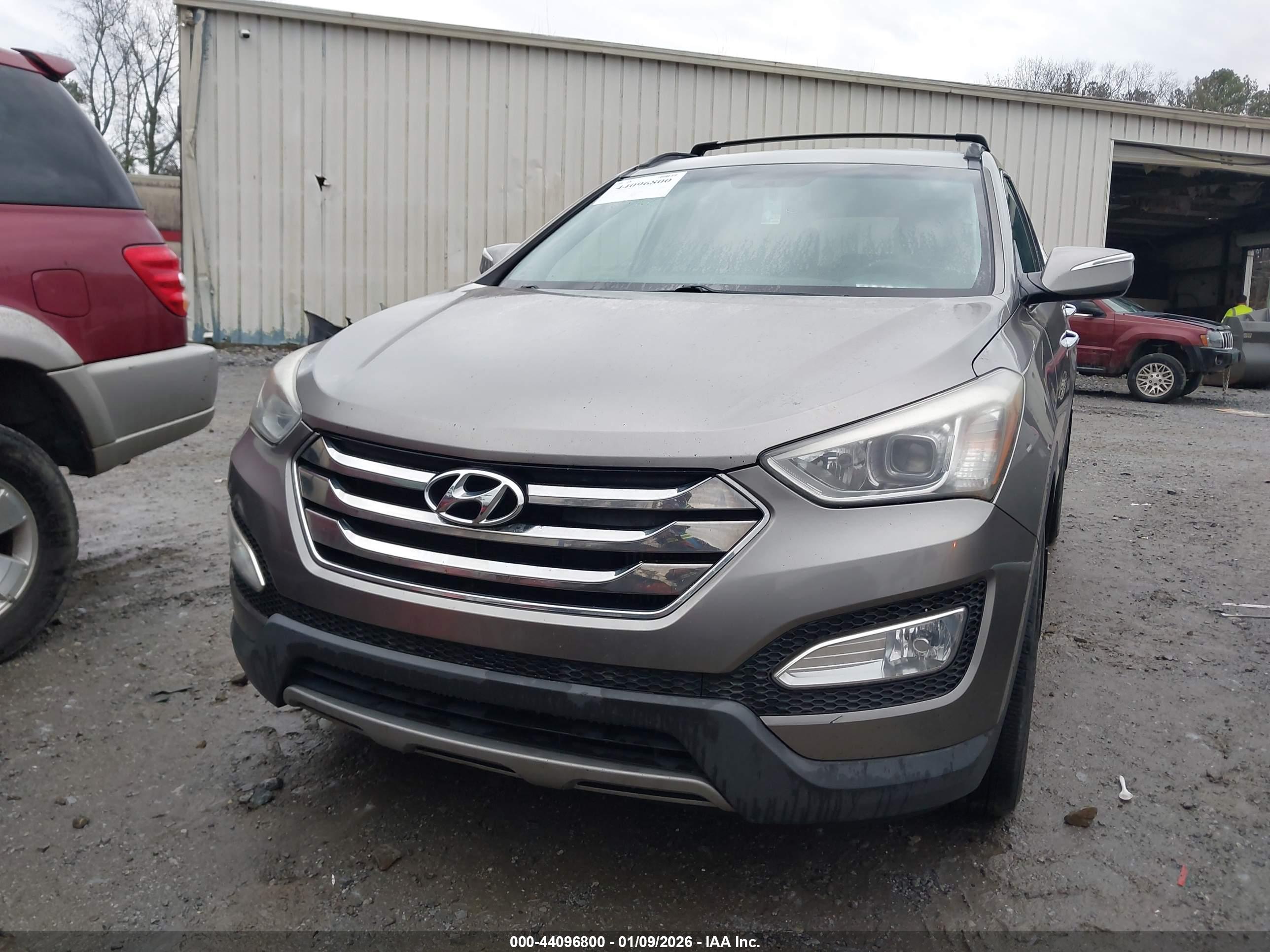 HYUNDAI SANTA image 6