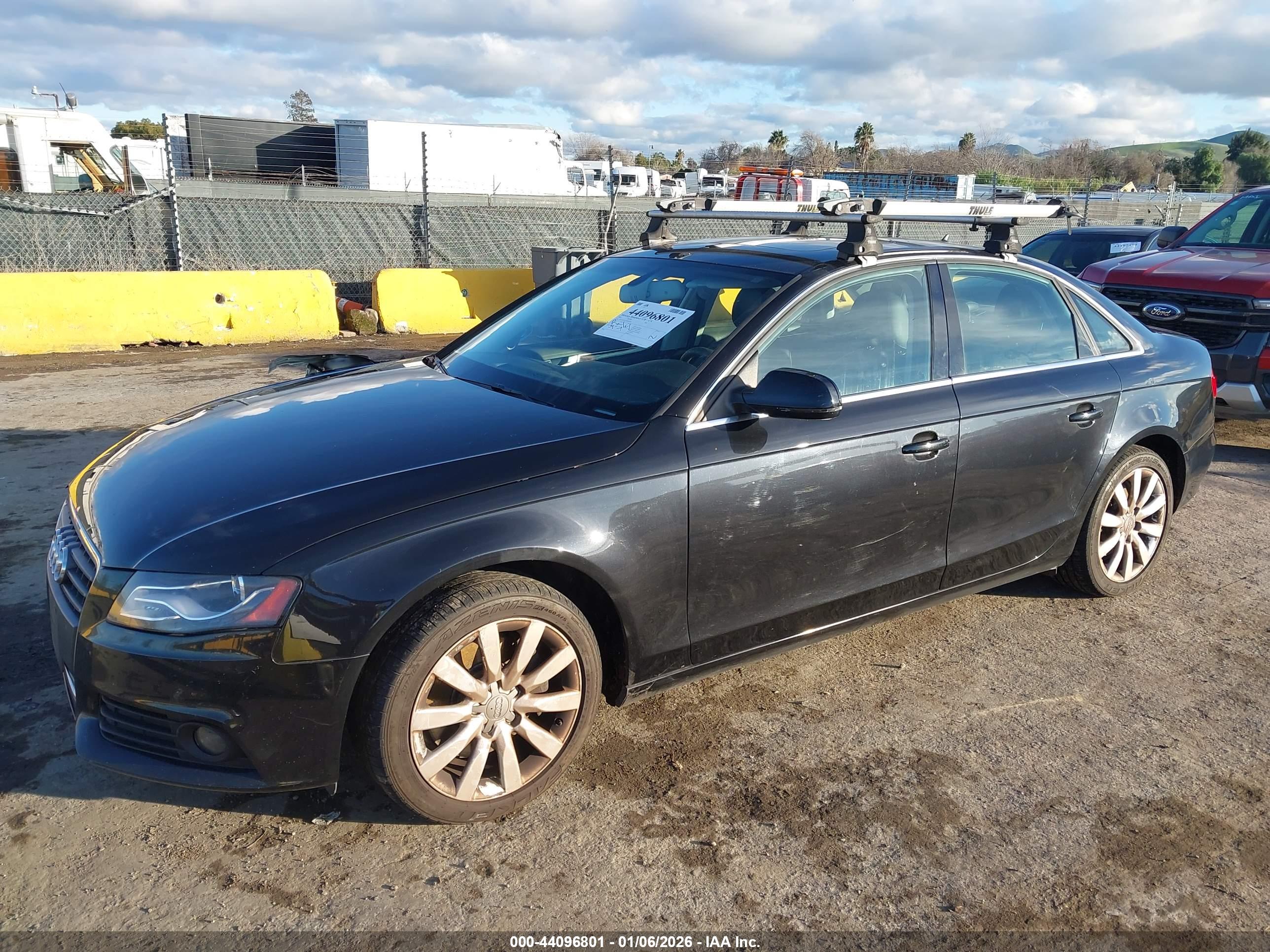 AUDI A4 image 2