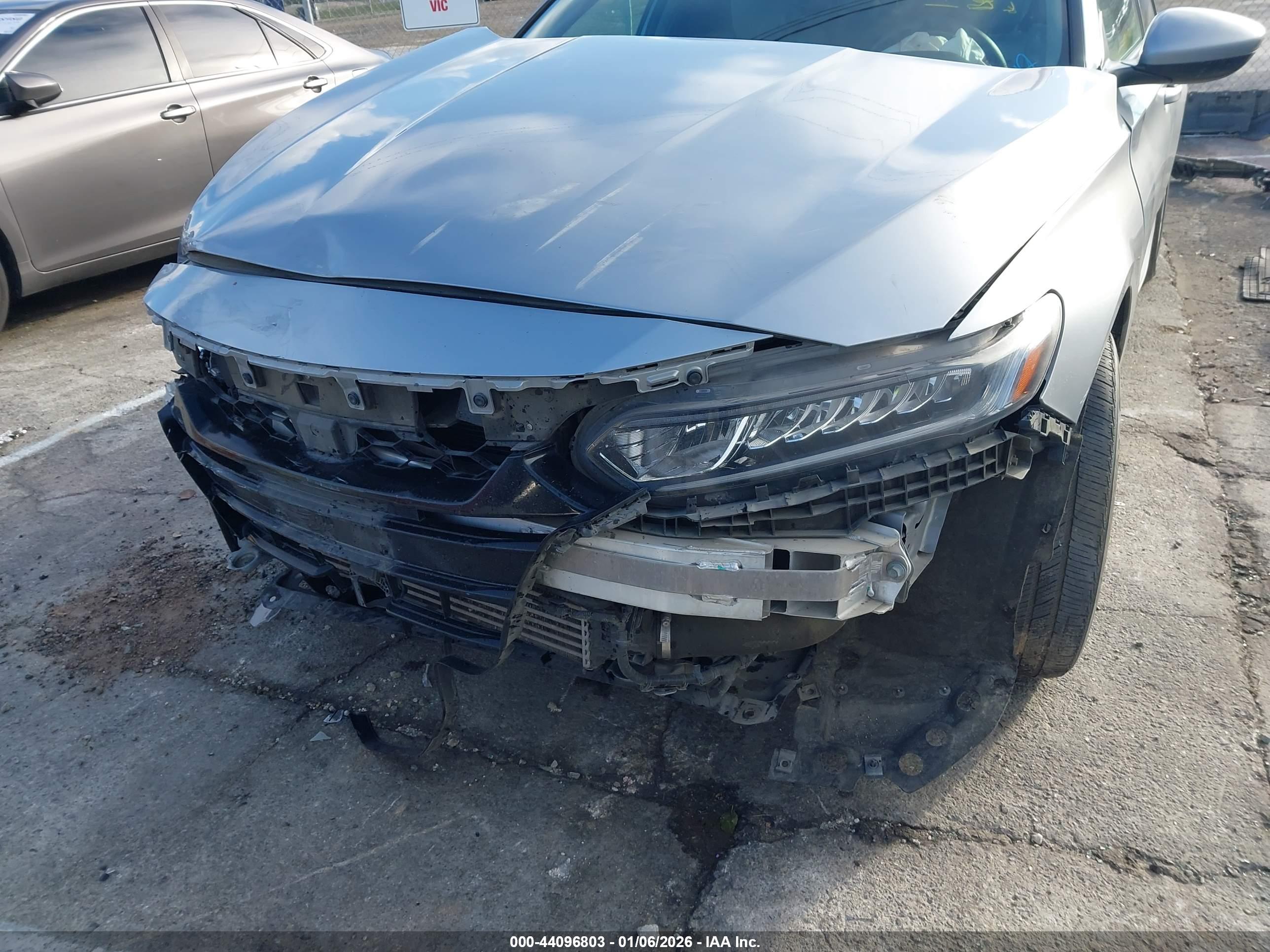 HONDA ACCORD image 6