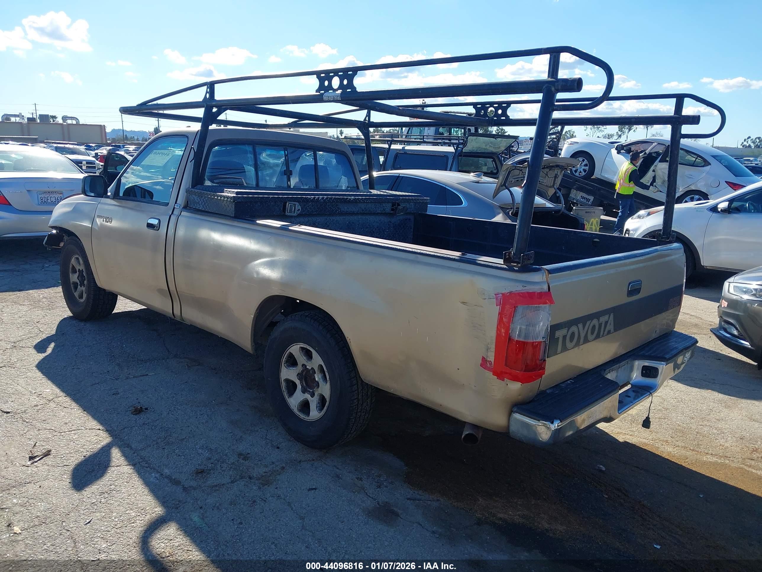 TOYOTA T100 image 3
