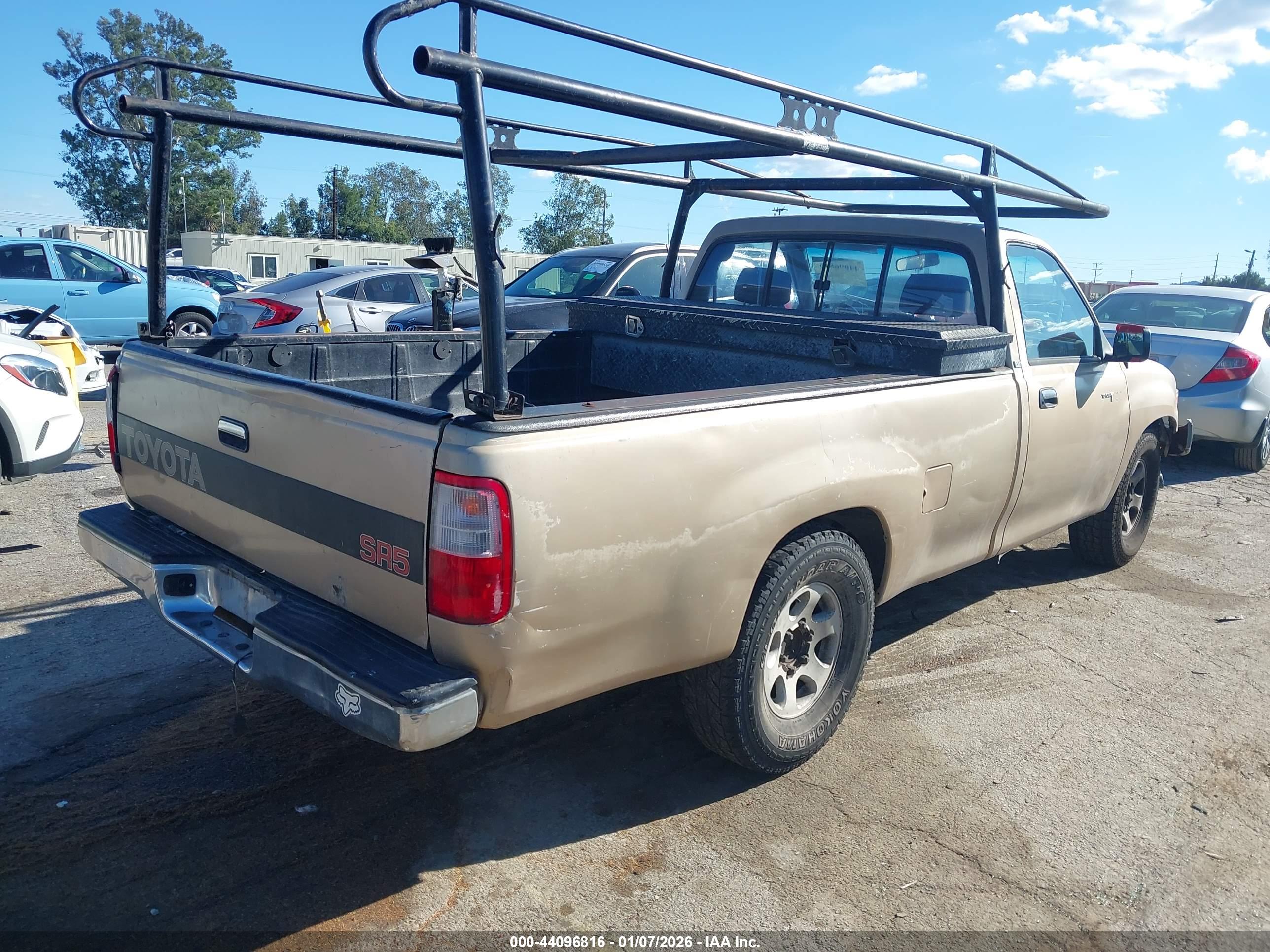 TOYOTA T100 image 4